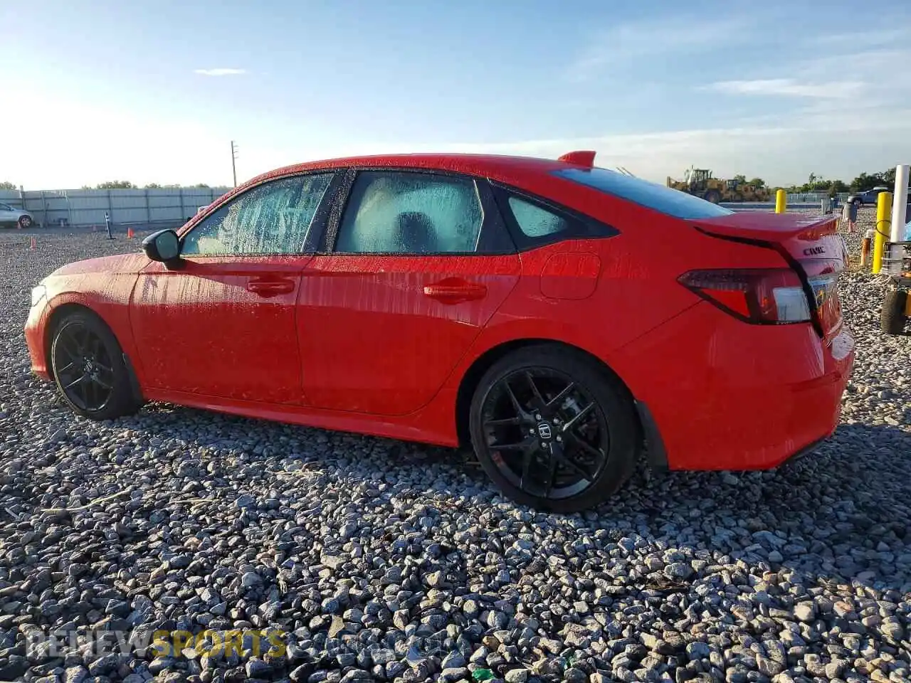 2 fotografías del automóvil dañado 2HGFE2F51TH522082 HONDA CIVIC 2026