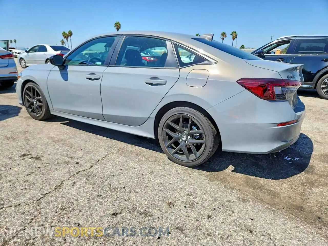 2 fotografías del automóvil dañado 2HGFE2F51TH607665 HONDA CIVIC 2026