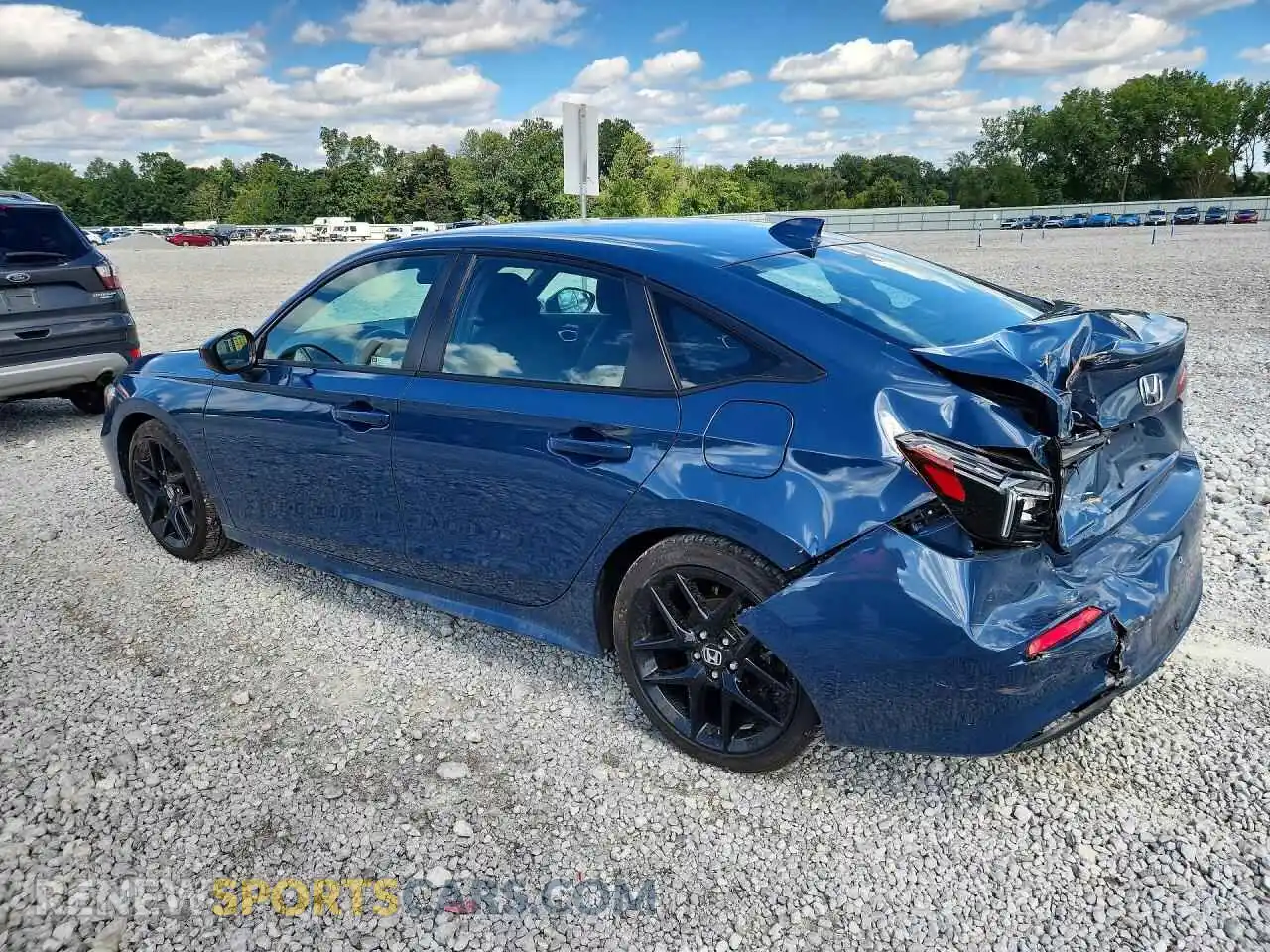 2 fotografías del automóvil dañado 2HGFE2F56TH534101 HONDA CIVIC 2026