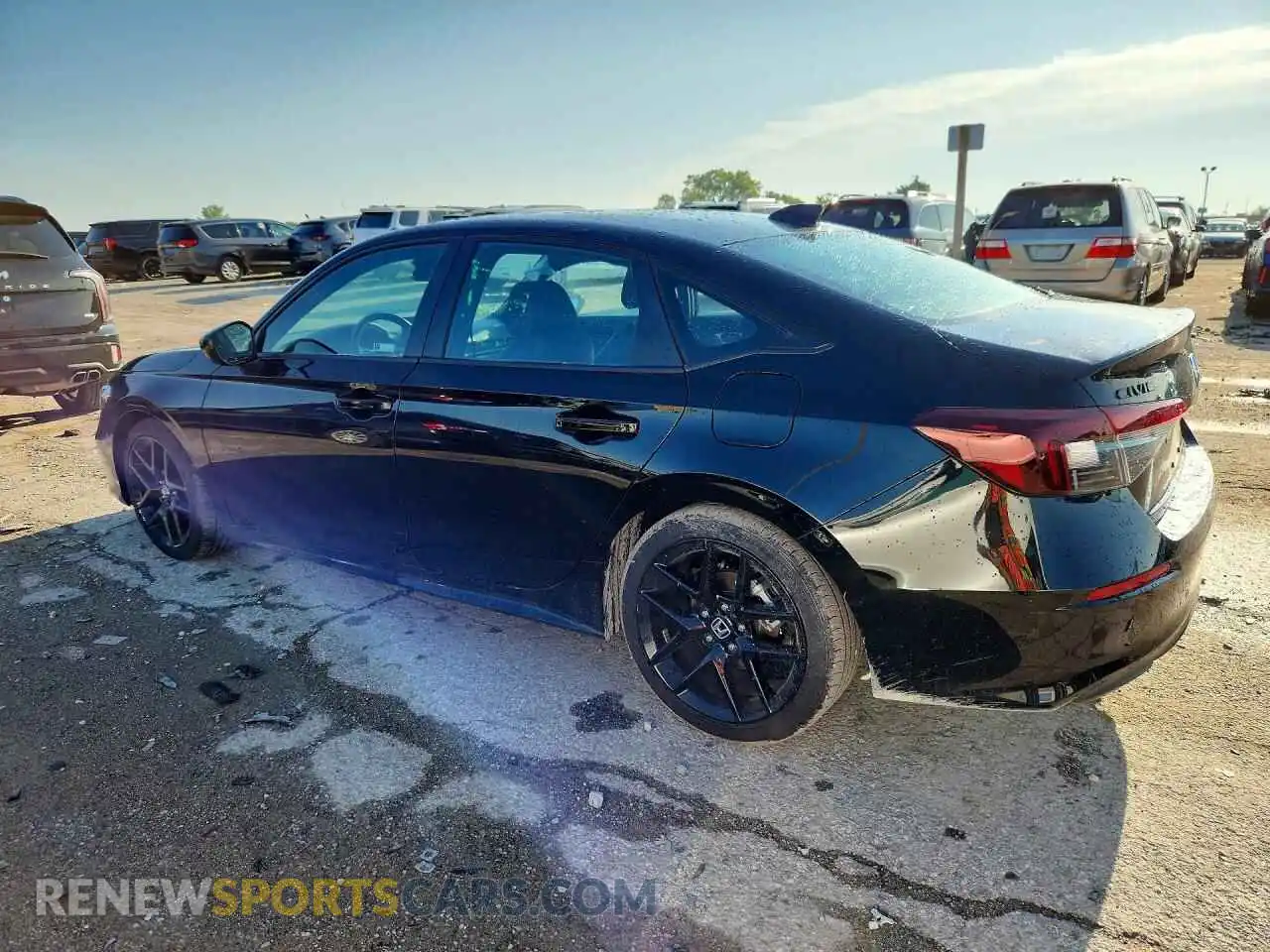 2 fotografías del automóvil dañado 2HGFE2F56TH597151 HONDA CIVIC 2026