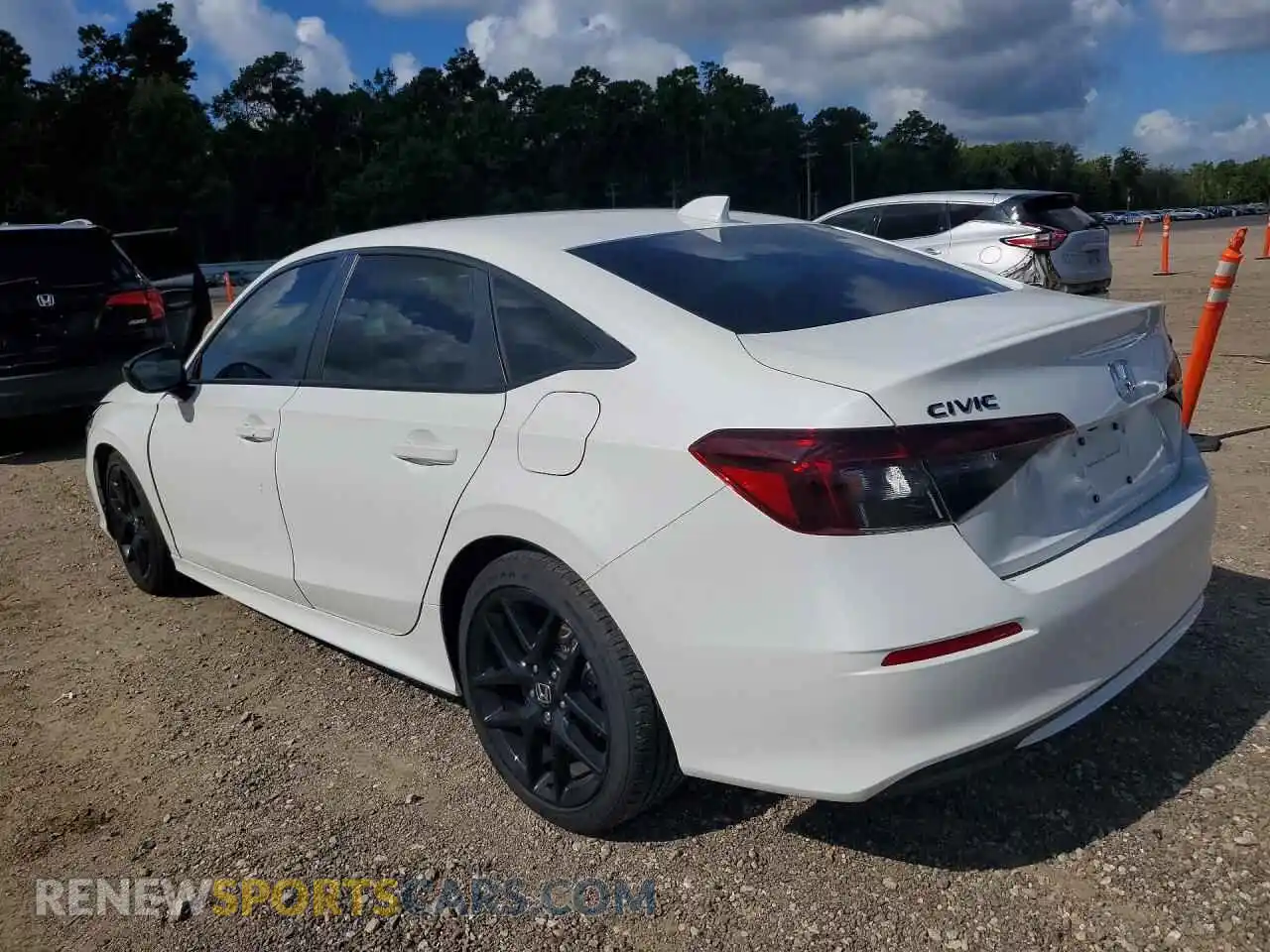 2 Фотография поврежденного автомобиля 2HGFE2F58TH525836 HONDA CIVIC 2026