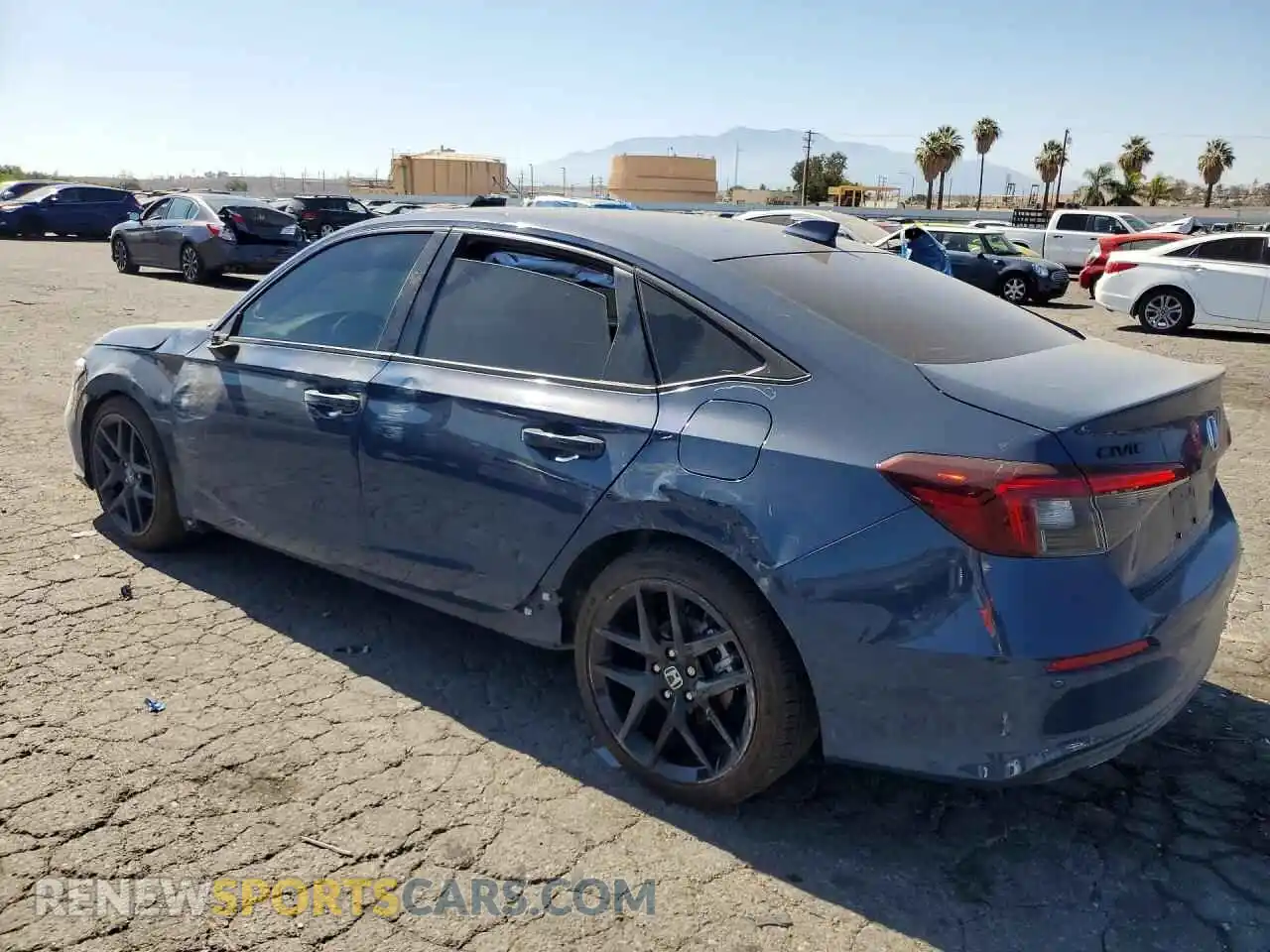 2 Фотография поврежденного автомобиля 2HGFE2F58TH573143 HONDA CIVIC 2026