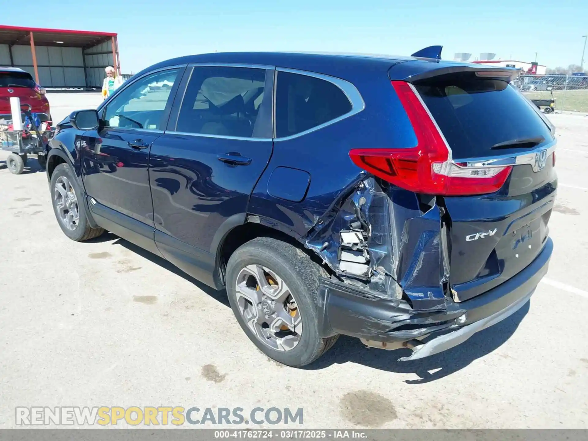 3 Фотография поврежденного автомобиля 7FARW2H59KE035470 HONDA CR-V 2019