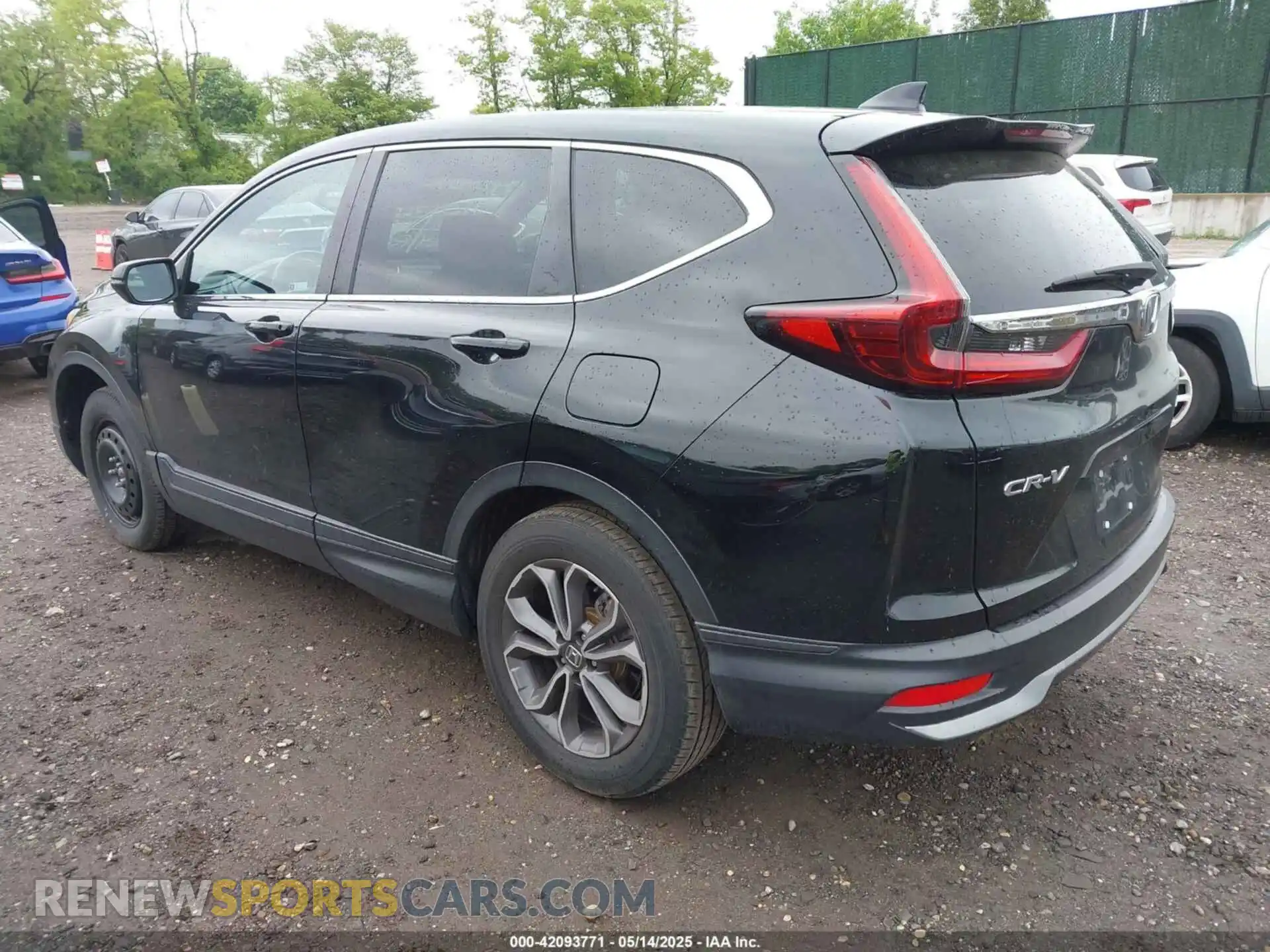 3 Photograph of a damaged car 2HKRW2H88LH672620 HONDA CR-V 2020