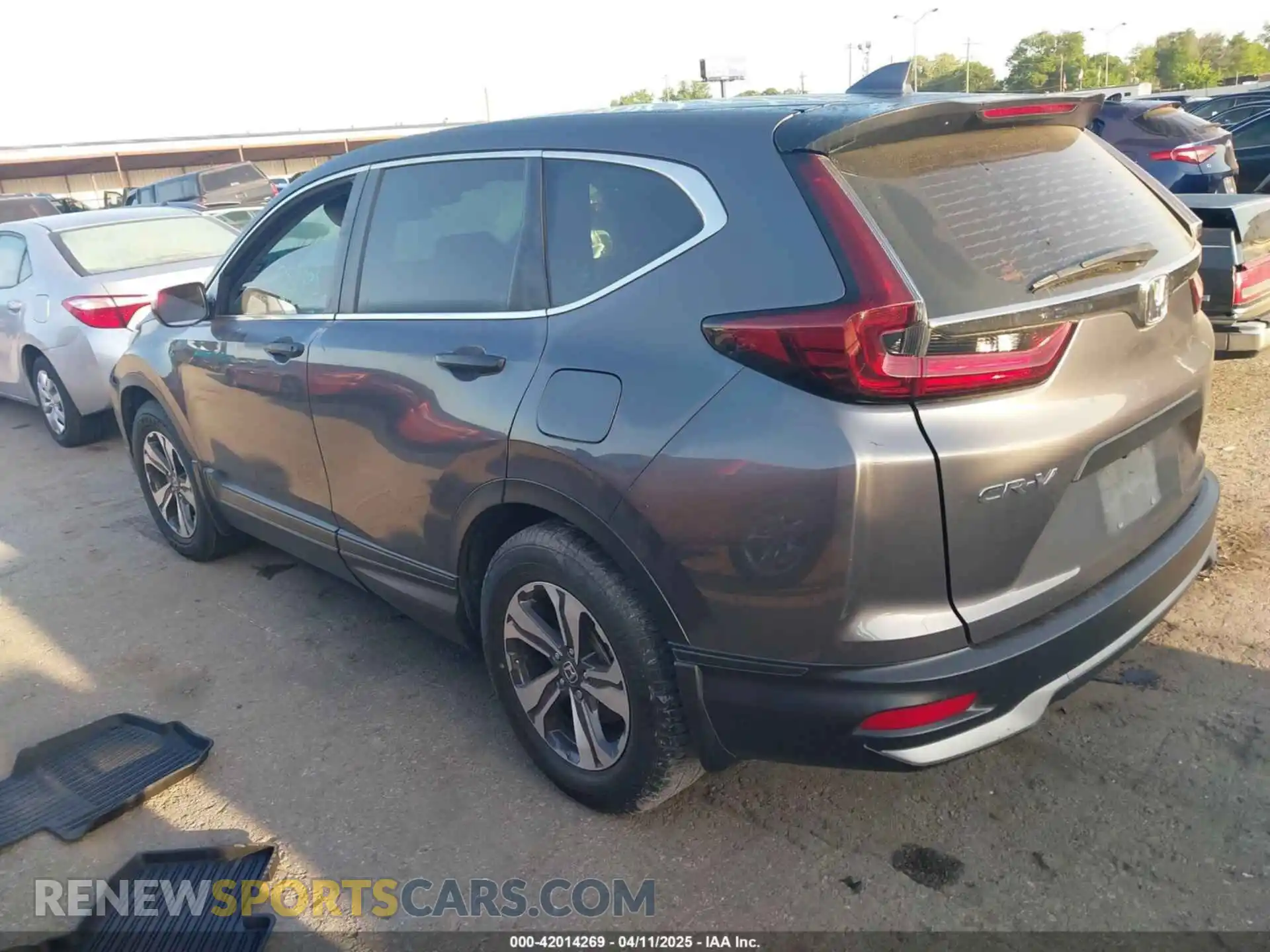 3 Photograph of a damaged car 5J6RW1H27LL009583 HONDA CR-V 2020
