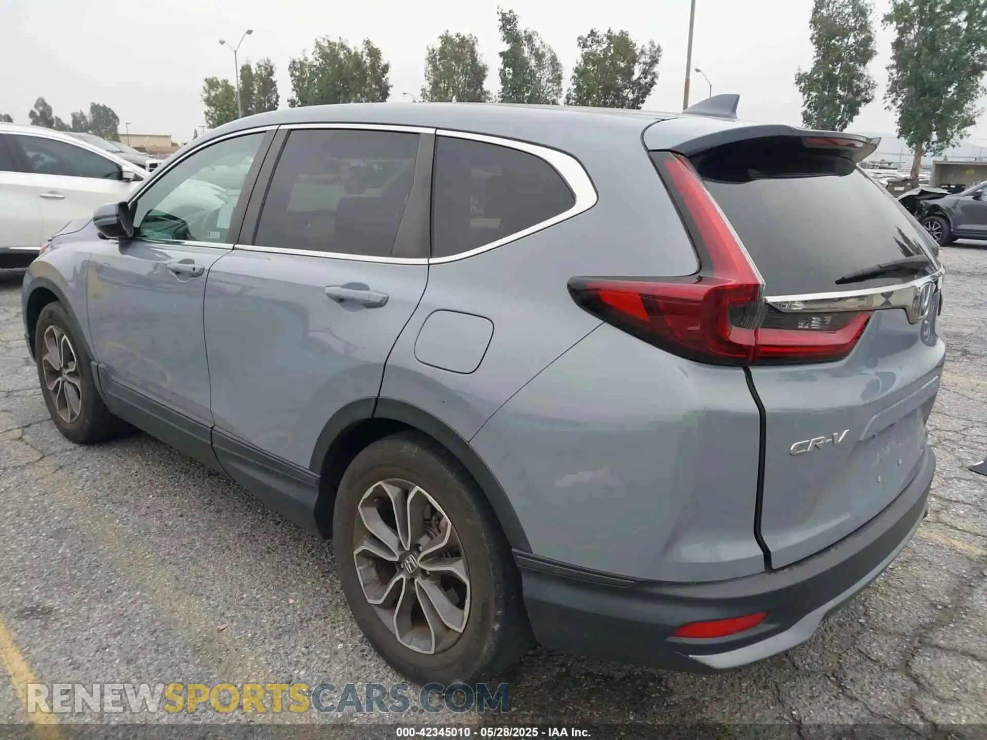 3 Photograph of a damaged car 2HKRW1H82MH422852 HONDA CR-V 2021