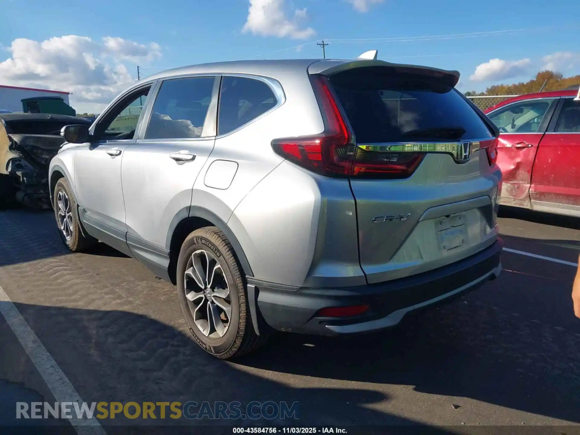 3 Photograph of a damaged car 5J6RW1H55MA011758 HONDA CR-V 2021