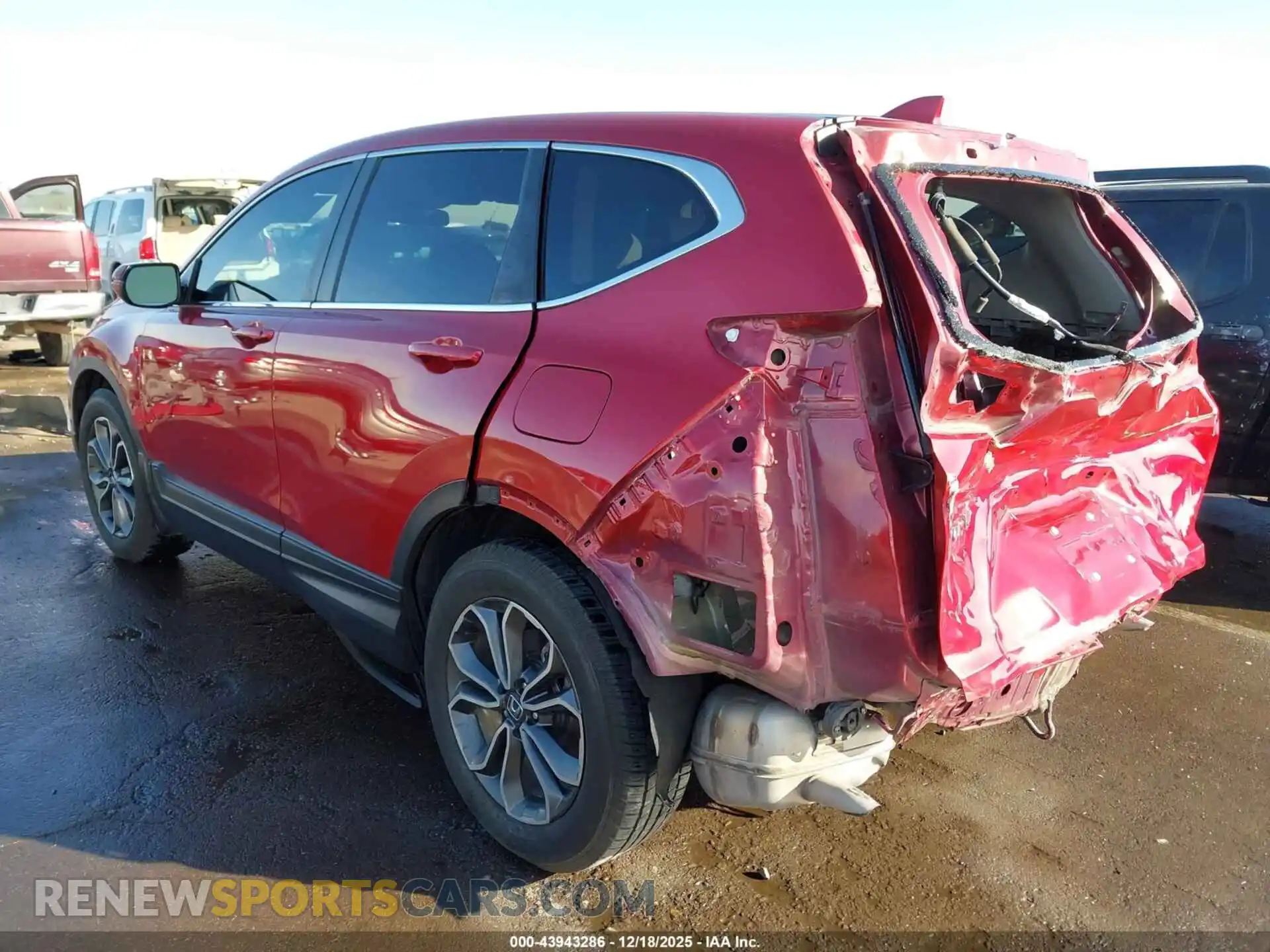 3 Photograph of a damaged car 5J6RW1H59MA005185 HONDA CR-V 2021