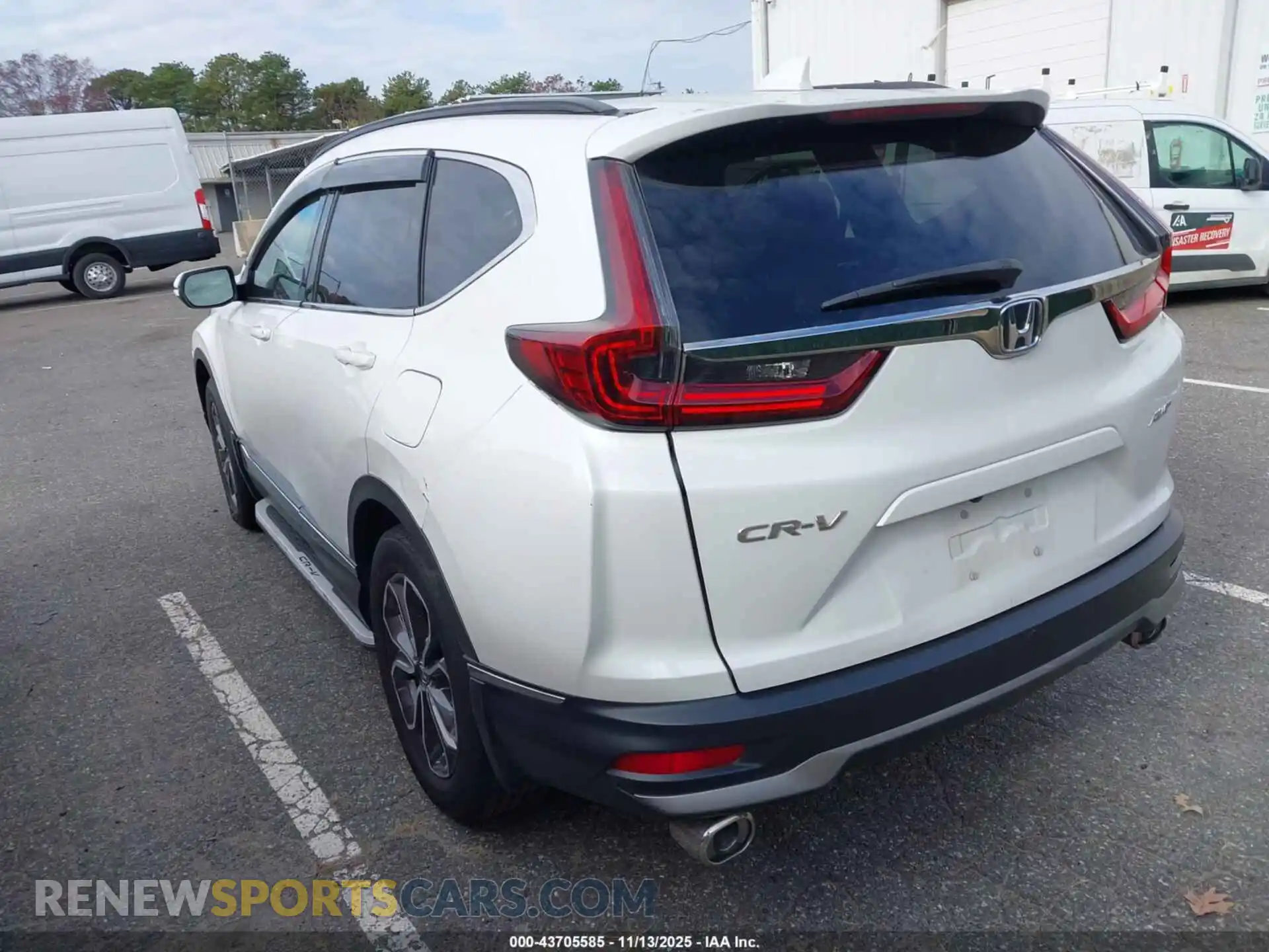 3 Photograph of a damaged car 5J6RW2H87ML009224 HONDA CR-V 2021