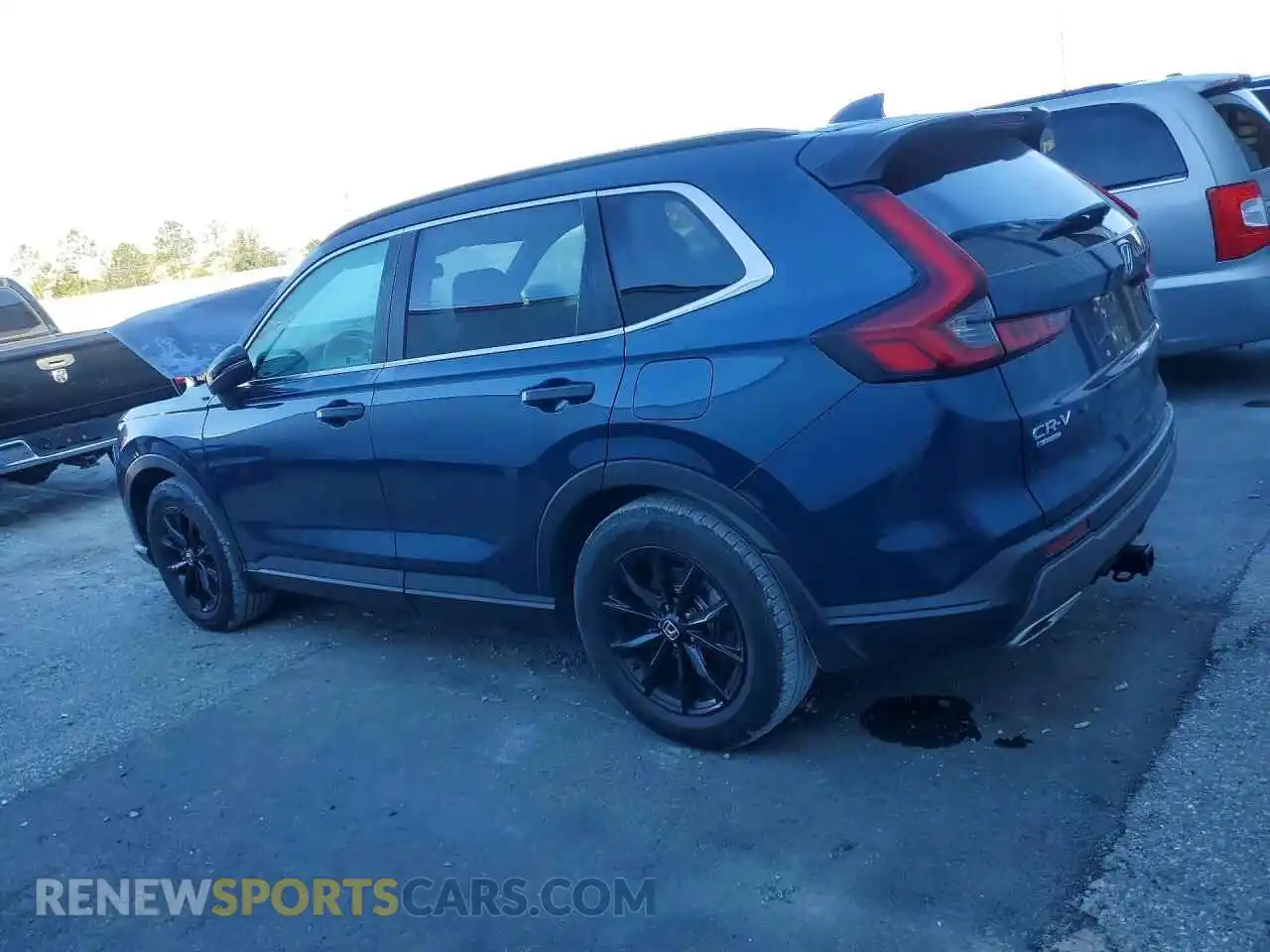 2 Photograph of a damaged car 2HKRS5H54PH702463 HONDA CR-V 2023