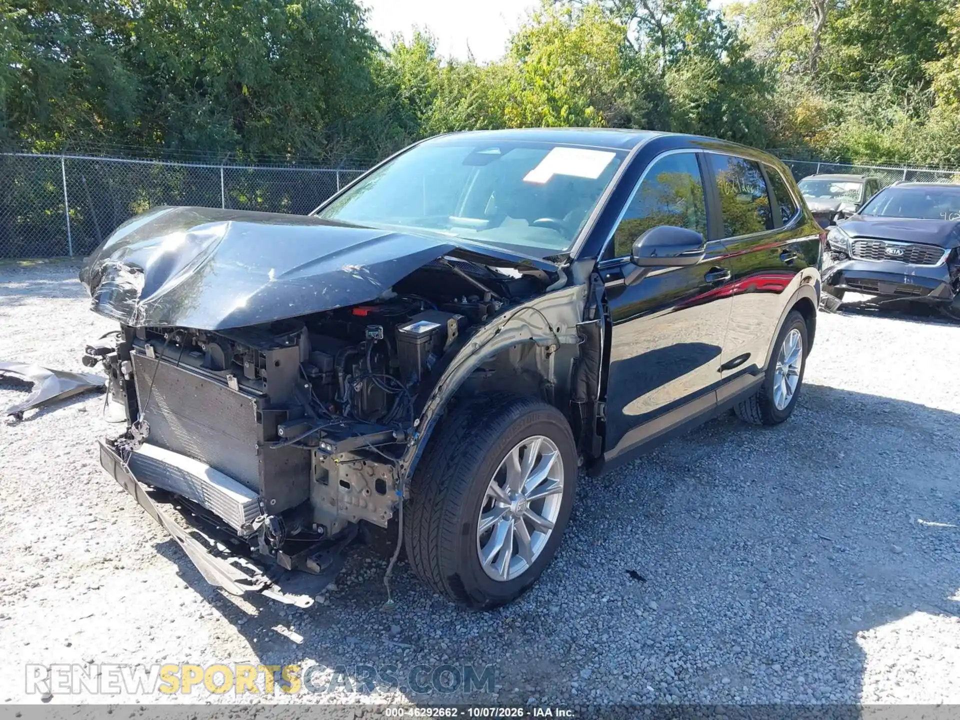 2 fotografías del automóvil dañado 7FARS4H77PE020059 HONDA CR-V 2023