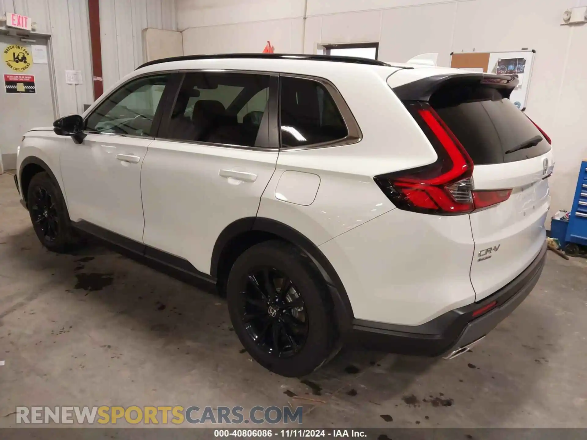 3 Photograph of a damaged car 7FARS6H57PE034280 HONDA CR-V 2023