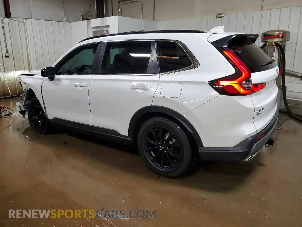 2 Photograph of a damaged car 7FARS6H80RE033436 HONDA CR-V 2024