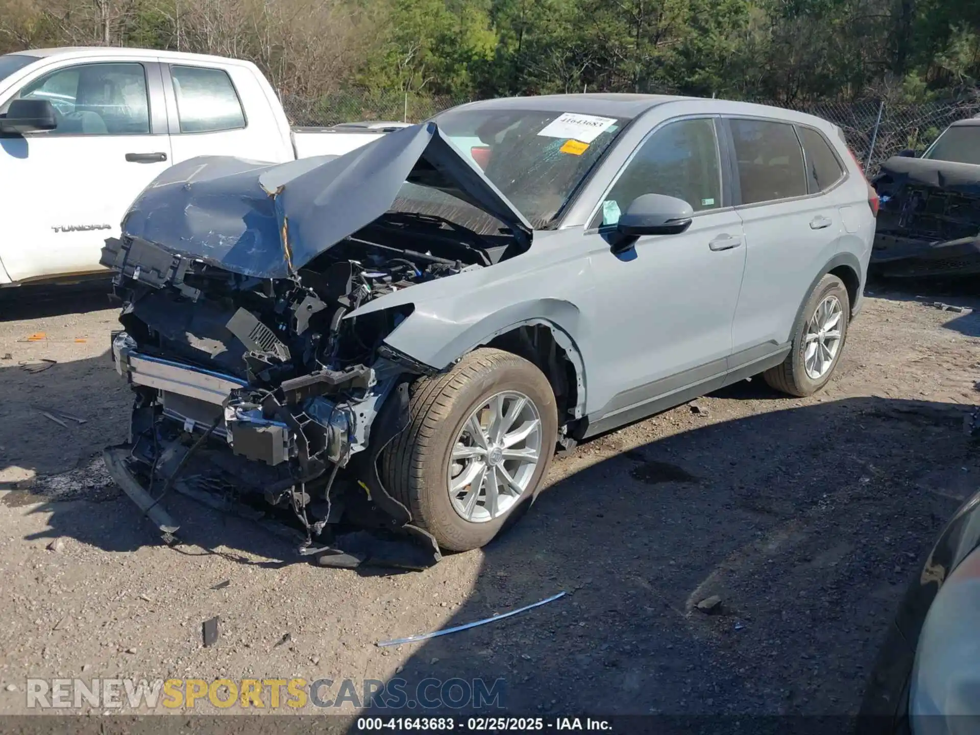 2 Photograph of a damaged car 5J6RS3H77SL001050 HONDA CR-V 2025