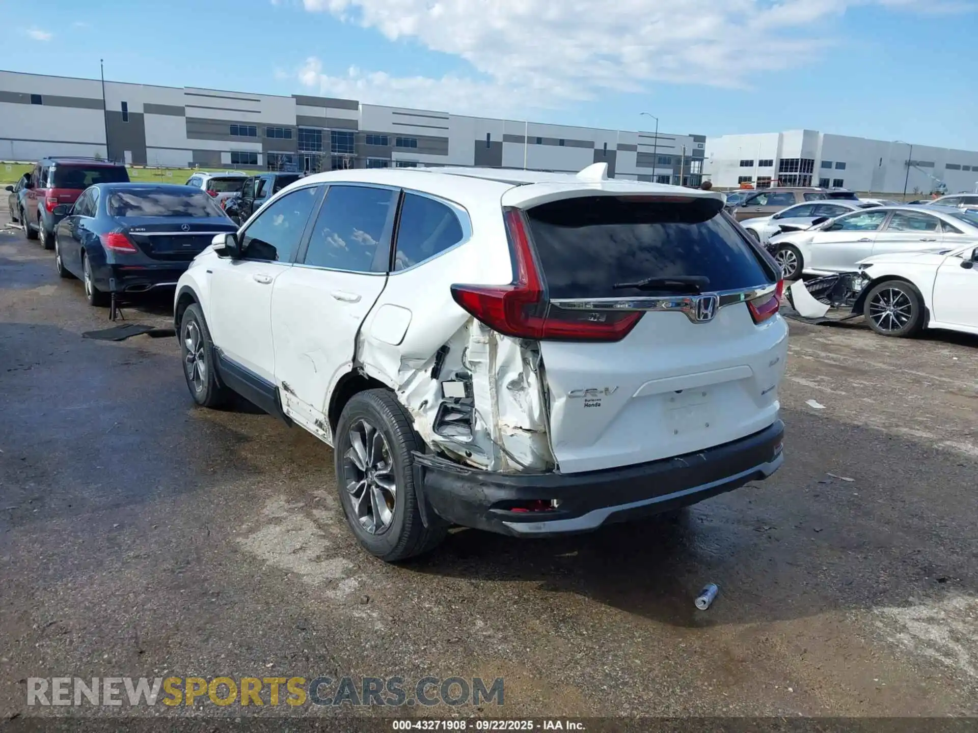 3 Photograph of a damaged car 7FART6H82ME014585 HONDA CR-V HYBRID 2021
