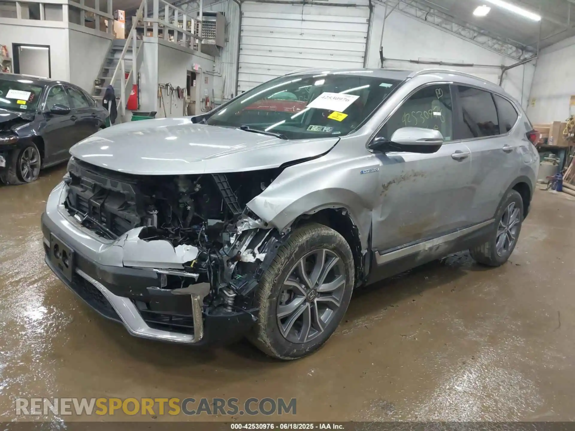 2 Photograph of a damaged car 5J6RT6H99NL012877 HONDA CR-V HYBRID 2022