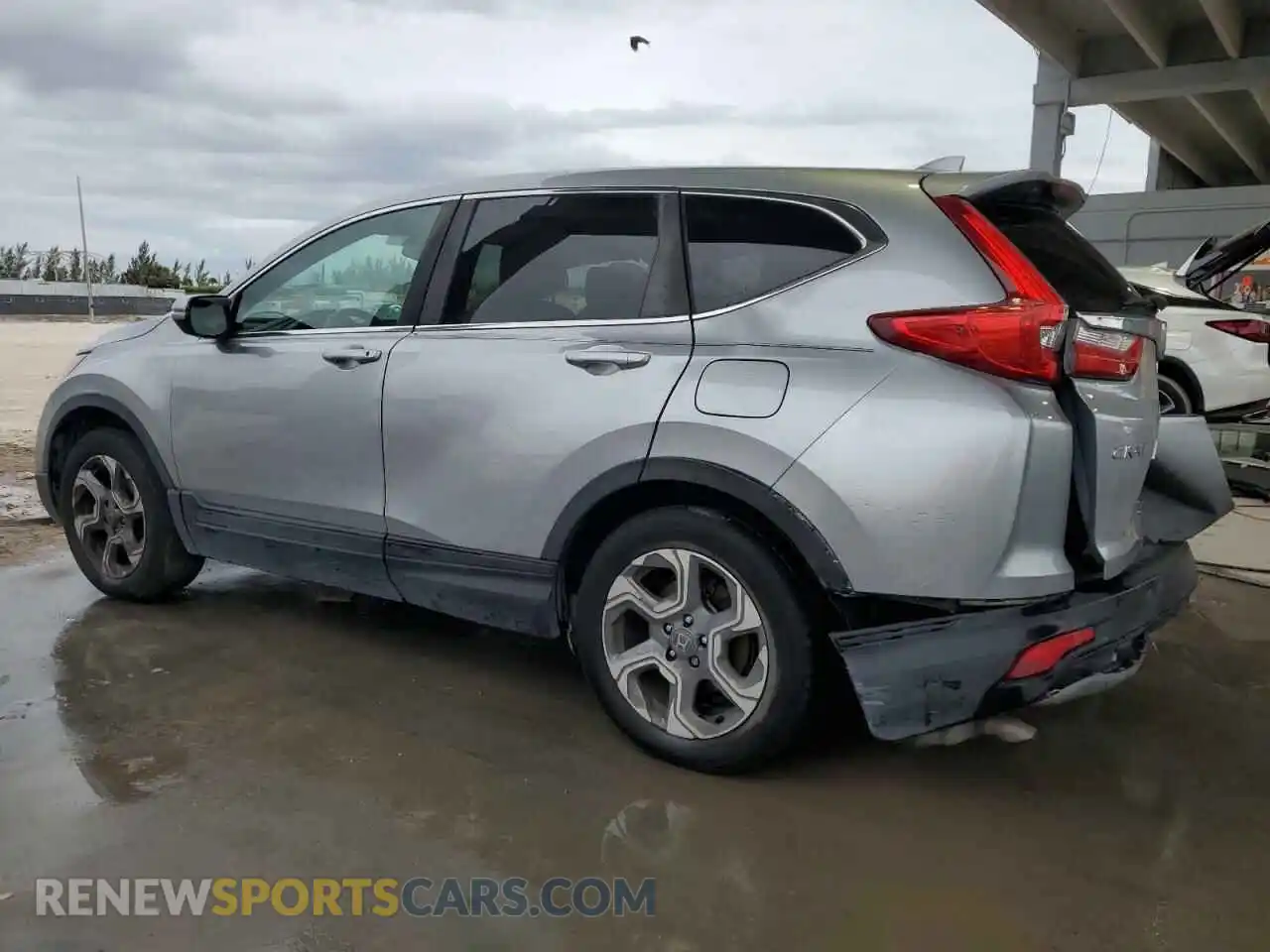2 Photograph of a damaged car 5J6RW1H58KA032083 HONDA CRV 2019