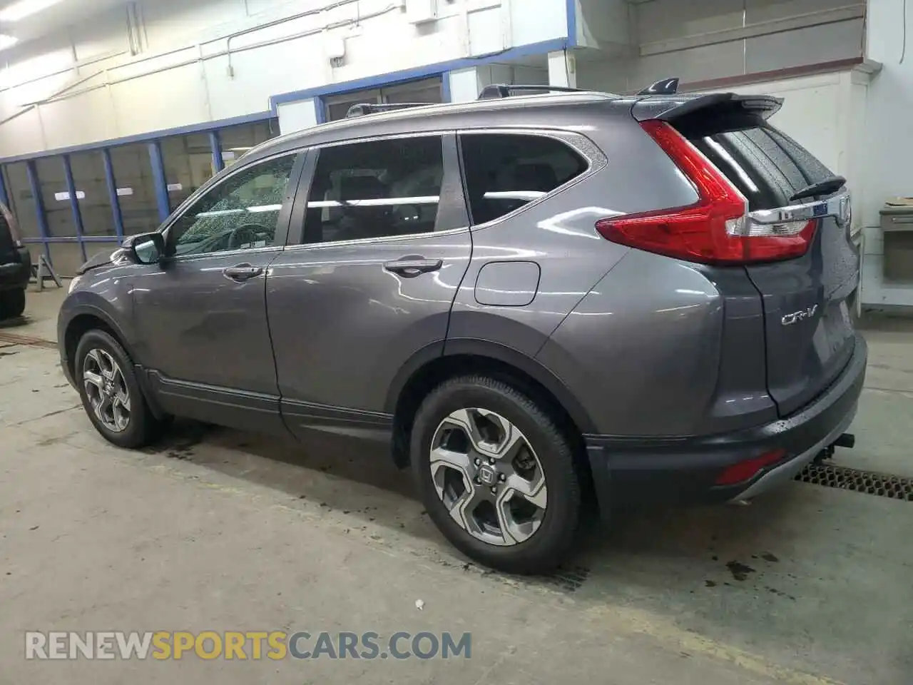 2 Photograph of a damaged car 5J6RW2H86KA019283 HONDA CRV 2019
