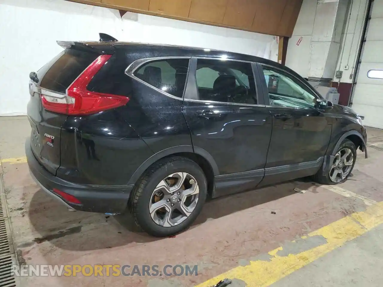 3 Photograph of a damaged car 7FARW2H81KE023078 HONDA CRV 2019