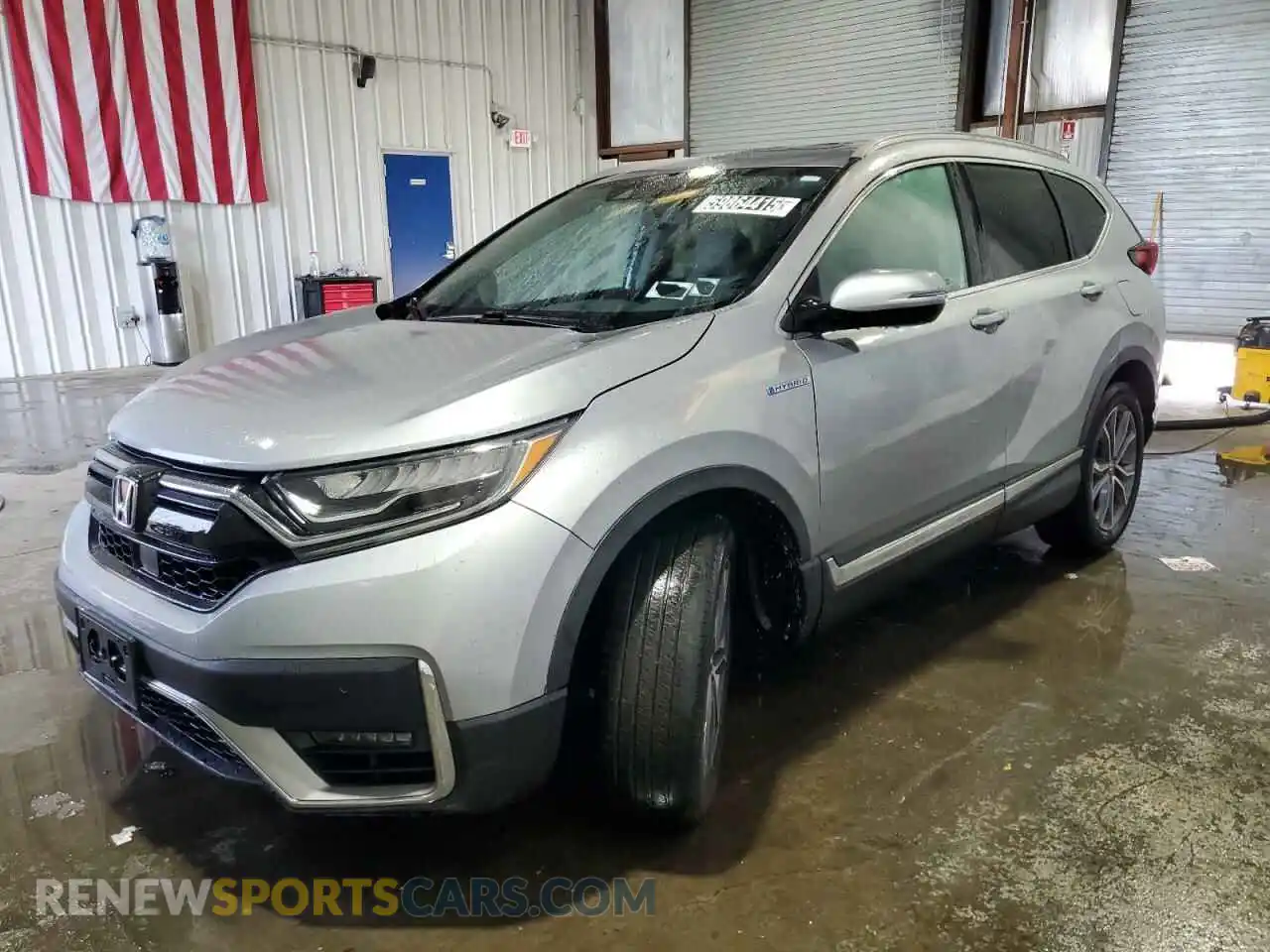1 Photograph of a damaged car 7FART6H90LE017590 HONDA CRV 2020