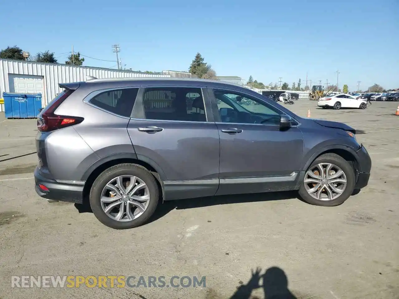 3 Photograph of a damaged car 7FARW1H91LE008441 HONDA CRV 2020