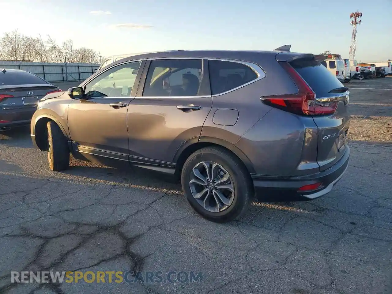 2 Photograph of a damaged car 2HKRW1H80MH425152 HONDA CRV 2021