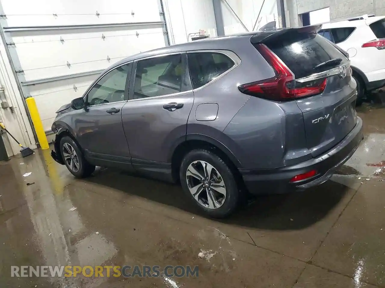 2 Photograph of a damaged car 2HKRW2H21MH643859 HONDA CRV 2021