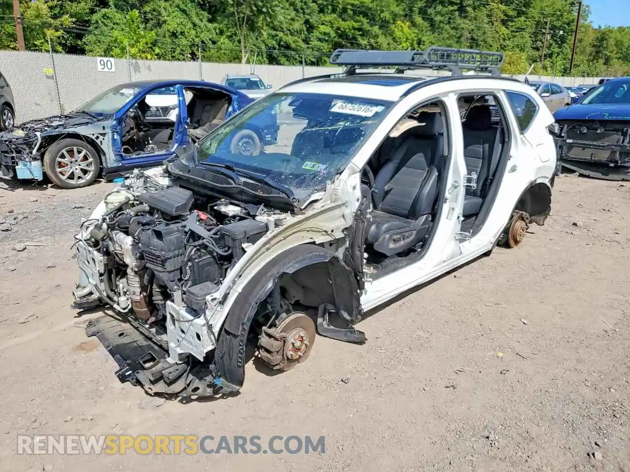 1 Photograph of a damaged car 2HKRW2H8XMH668277 HONDA CRV 2021