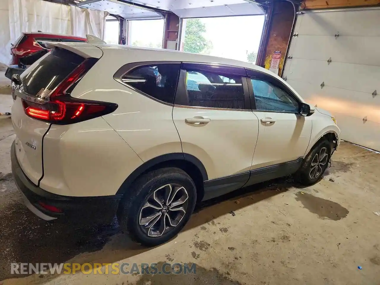 3 Photograph of a damaged car 2HKRW2H8XMH683796 HONDA CRV 2021