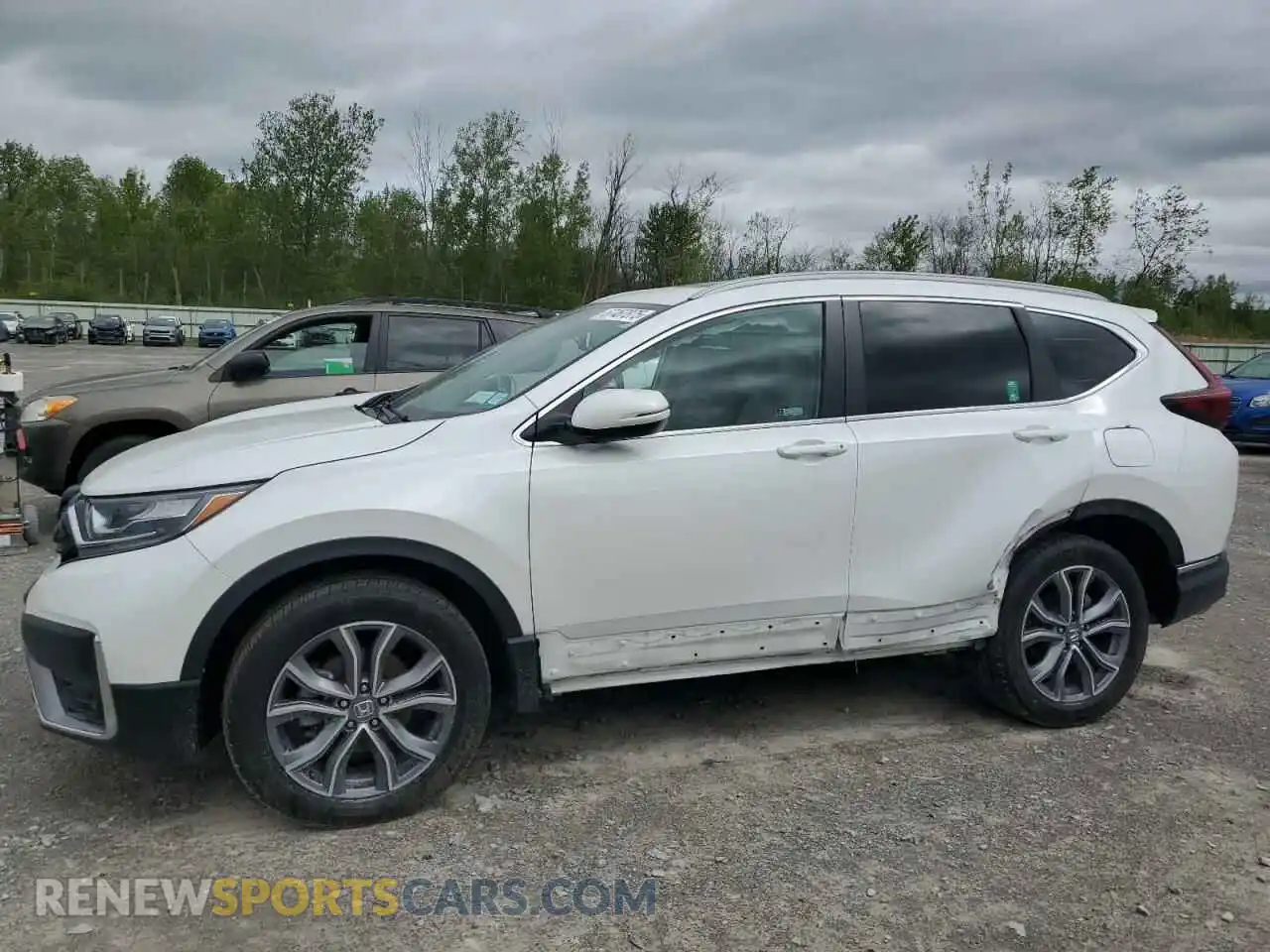 1 Photograph of a damaged car 2HKRW2H96MH648097 HONDA CRV 2021