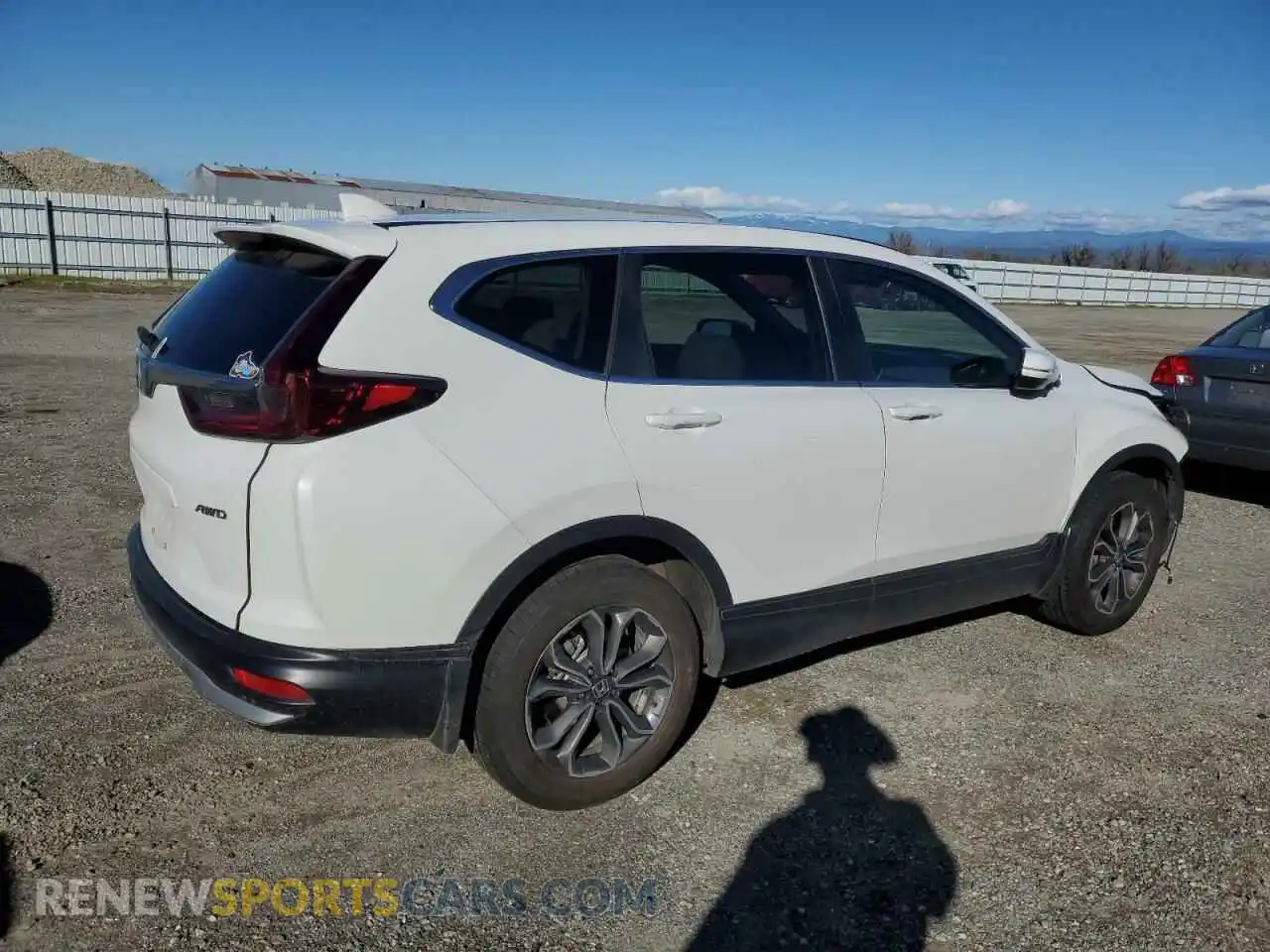 3 Photograph of a damaged car 5J6RW2H87MA011387 HONDA CRV 2021