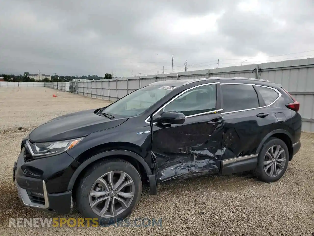 1 Photograph of a damaged car 7FART6H94ME000017 HONDA CRV 2021