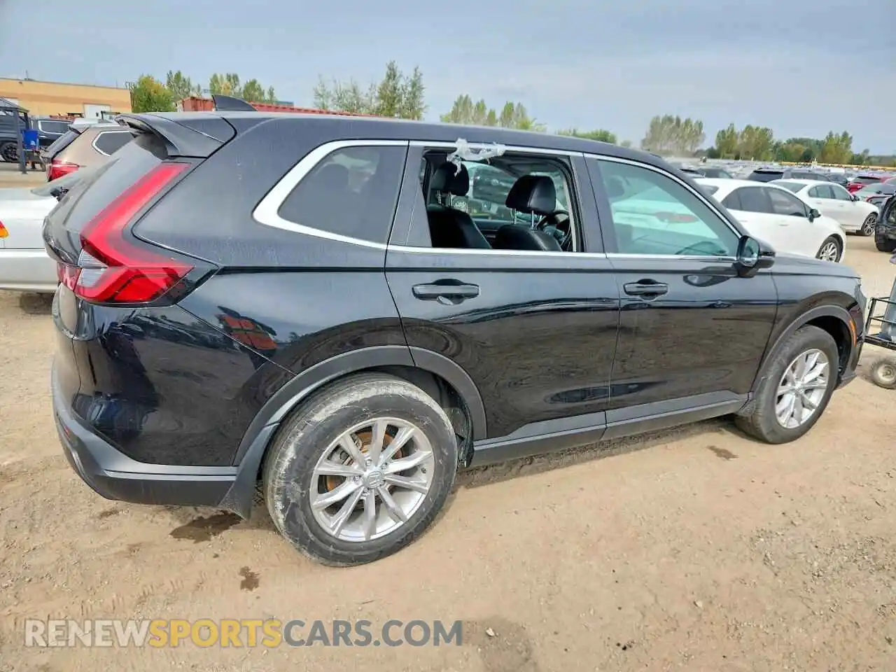 3 Photograph of a damaged car 2HKRS4H76PH105360 HONDA CRV 2023