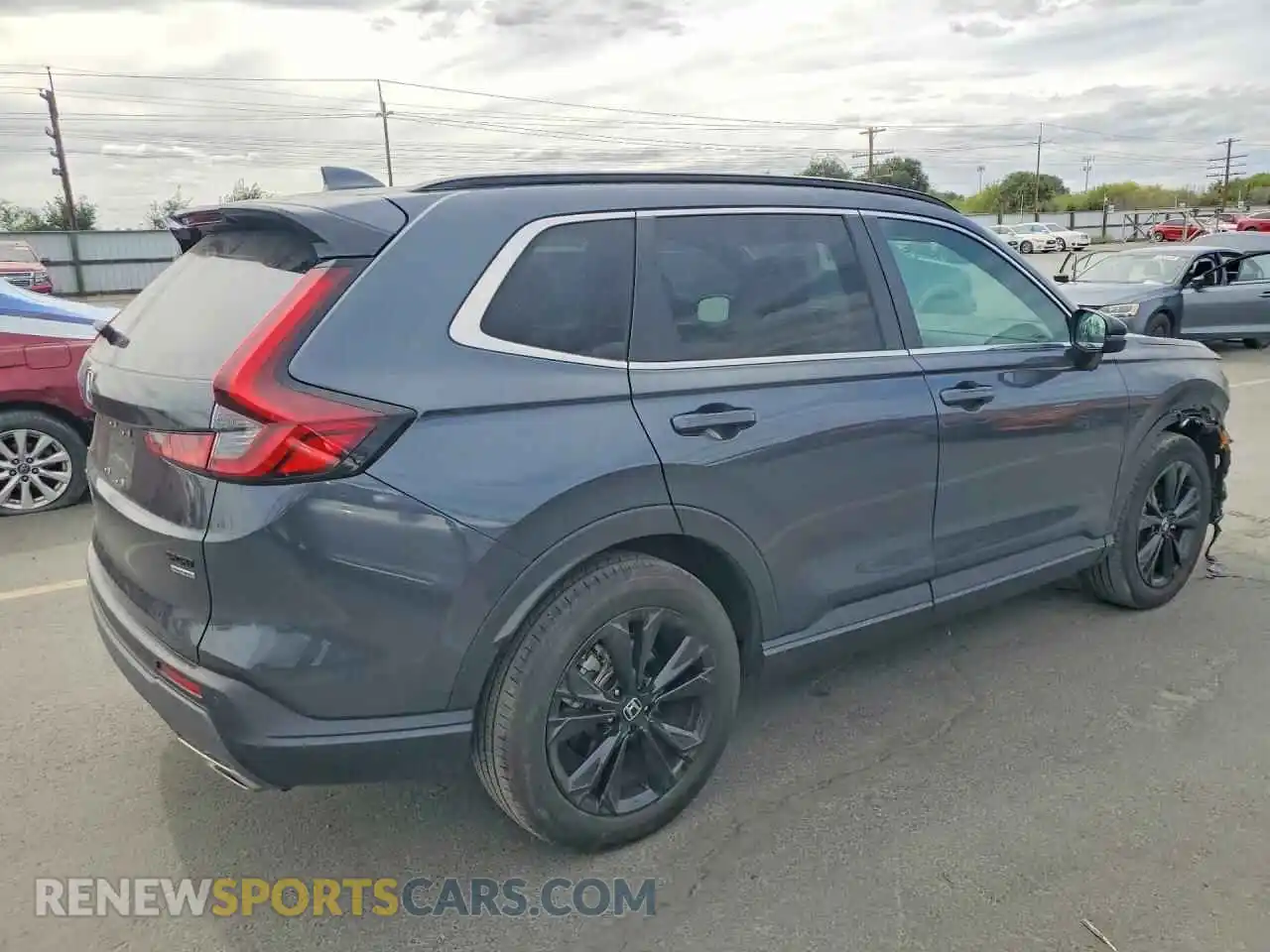 3 Photograph of a damaged car 2HKRS6H90PH817618 HONDA CRV 2023