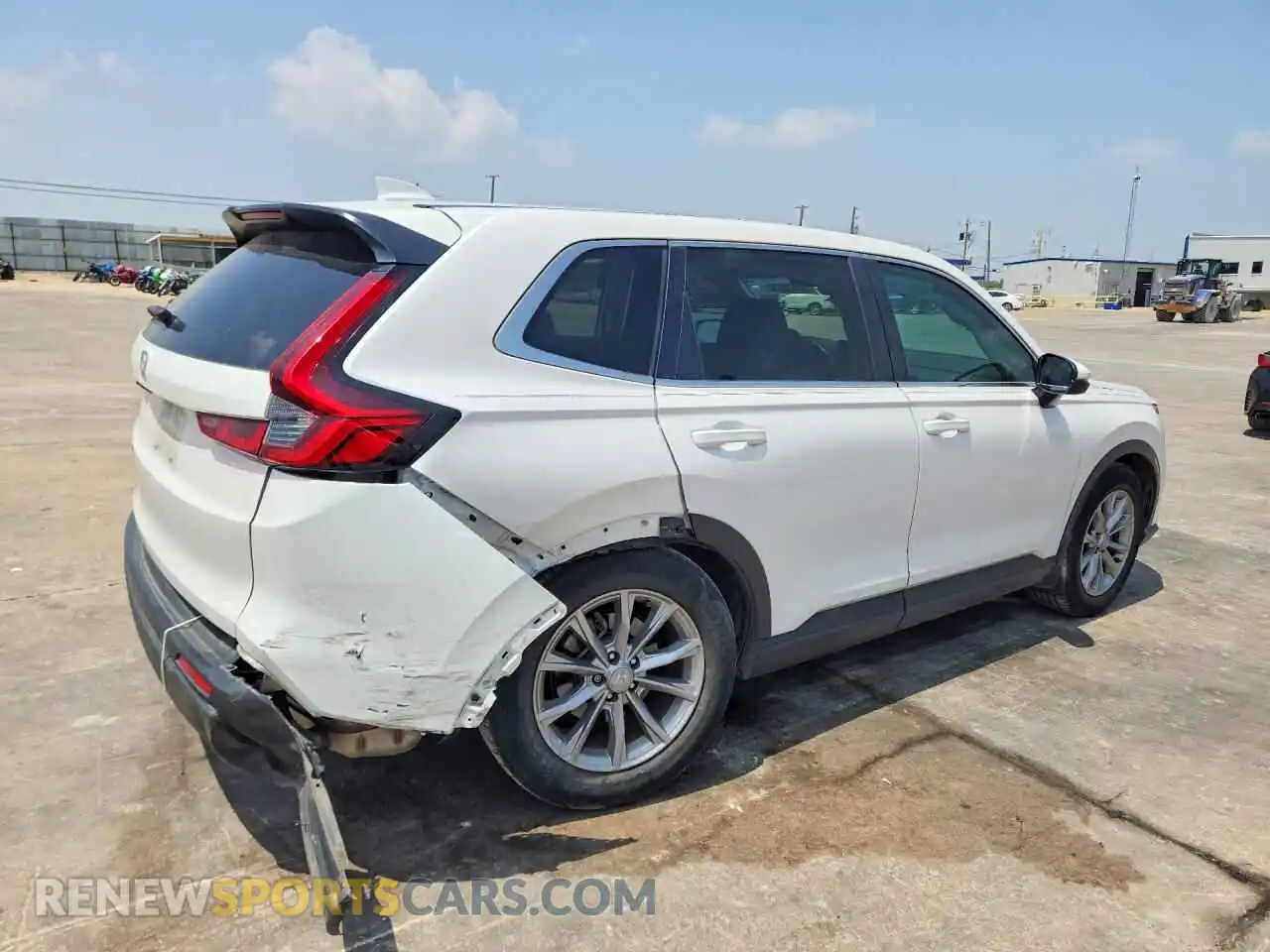 3 Photograph of a damaged car 5J6RS3H49PL007056 HONDA CRV 2023