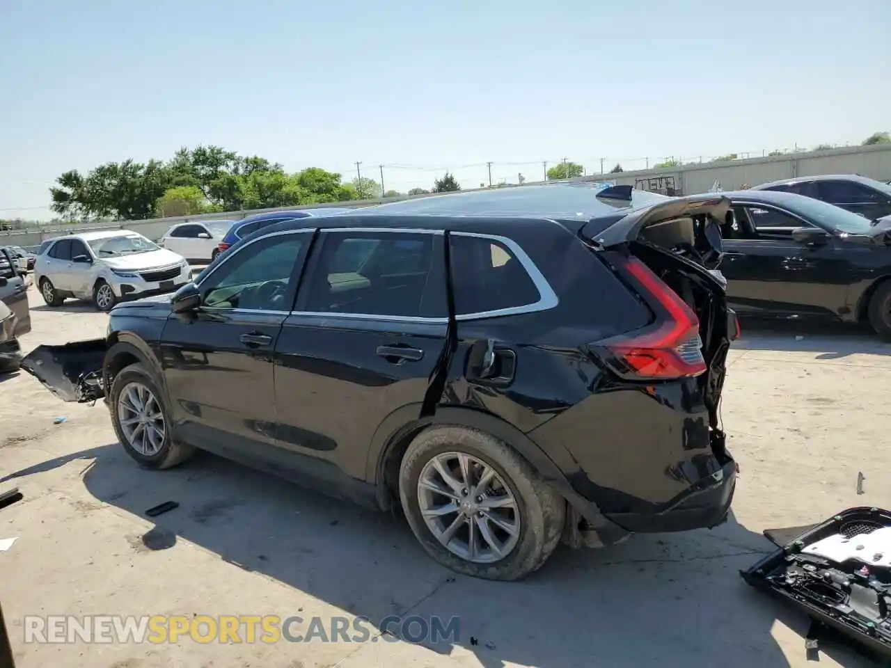 3 Photograph of a damaged car 5J6RS3H72PL007443 HONDA CRV 2023