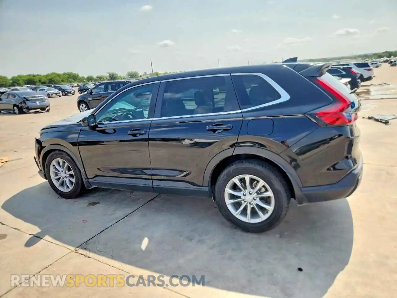 2 Photograph of a damaged car 5J6RS3H74PL007783 HONDA CRV 2023