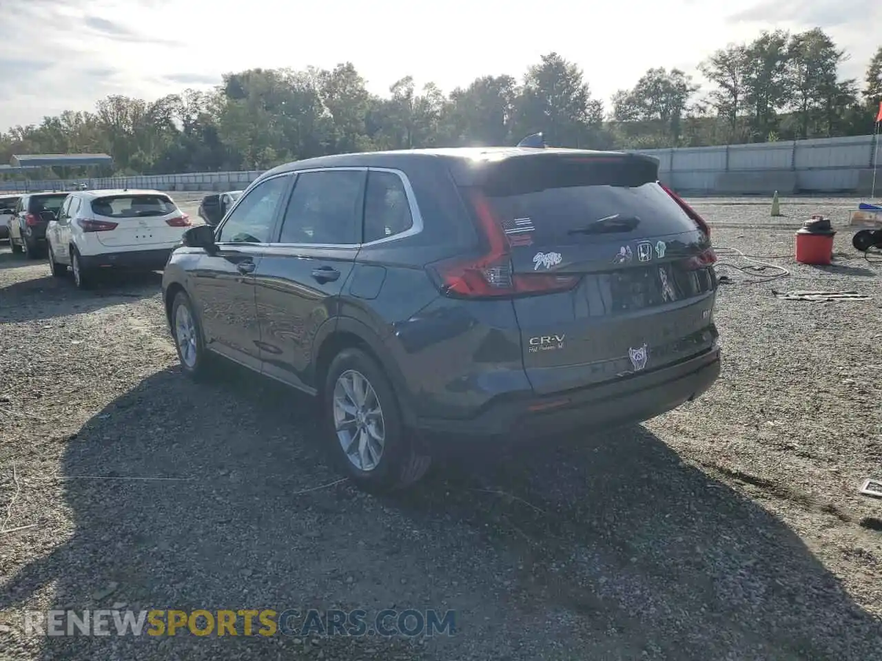 2 Photograph of a damaged car 5J6RS3H77PL007499 HONDA CRV 2023