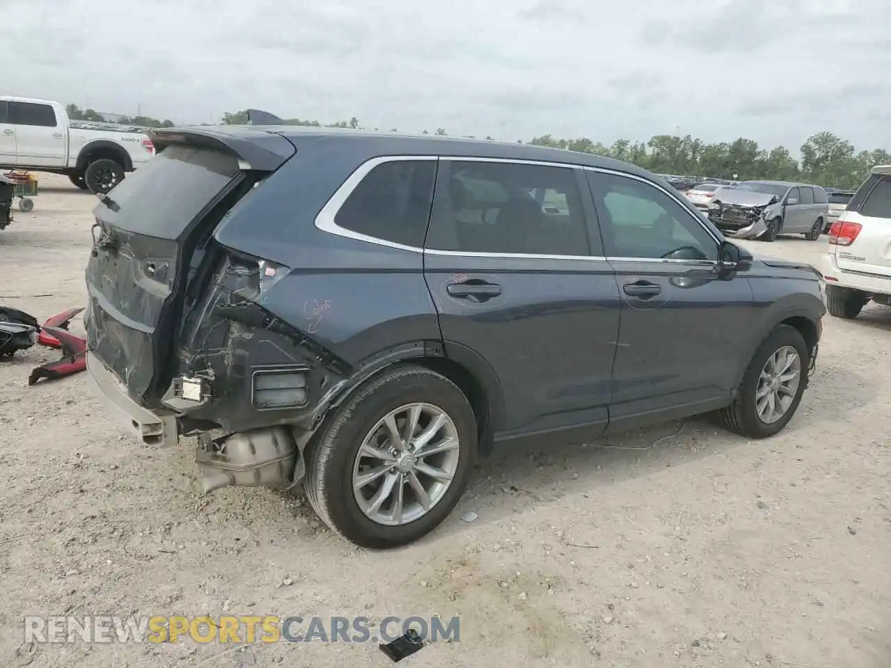 3 Photograph of a damaged car 7FARS3H73PE010347 HONDA CRV 2023