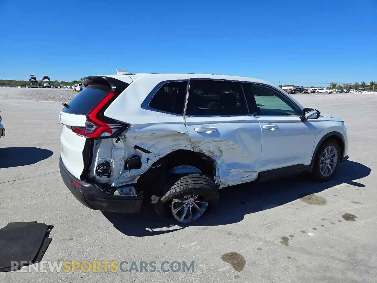 3 fotografías del automóvil dañado 7FARS4H77PE005559 HONDA CRV 2023