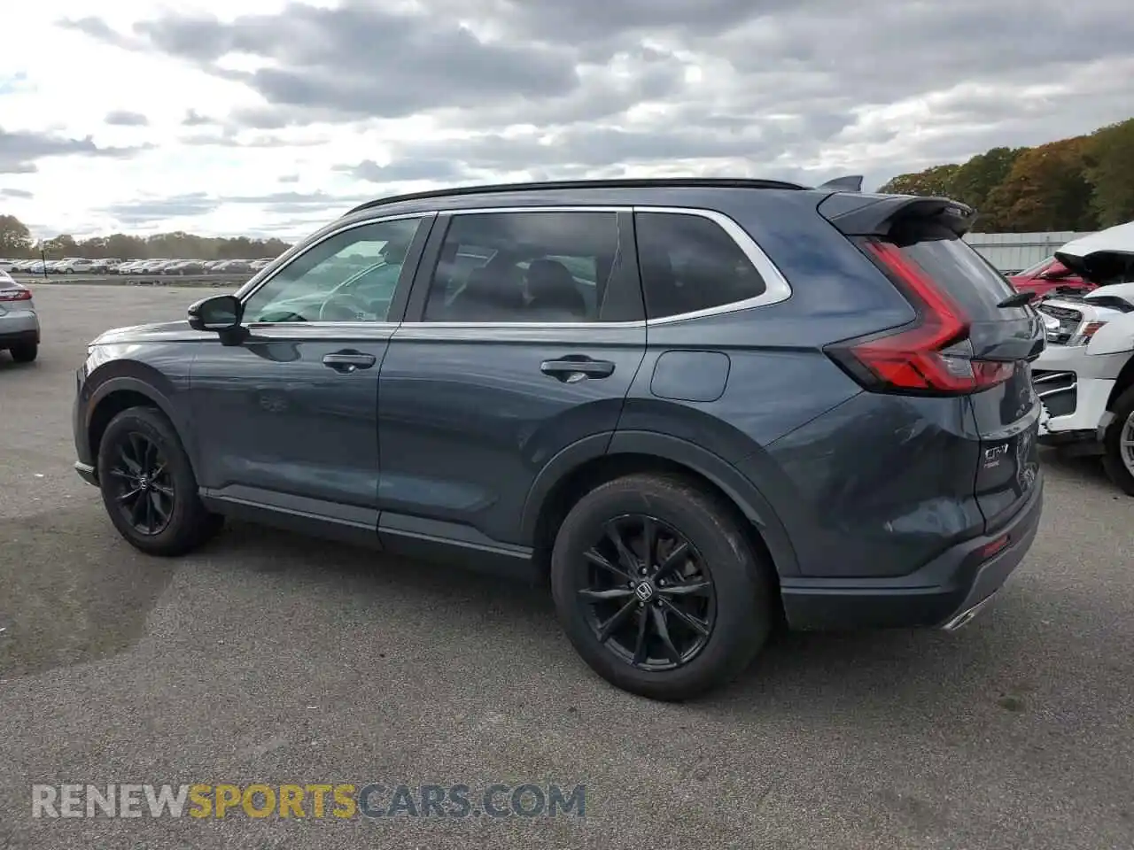2 fotografías del automóvil dañado 7FARS6H59PE019957 HONDA CRV 2023