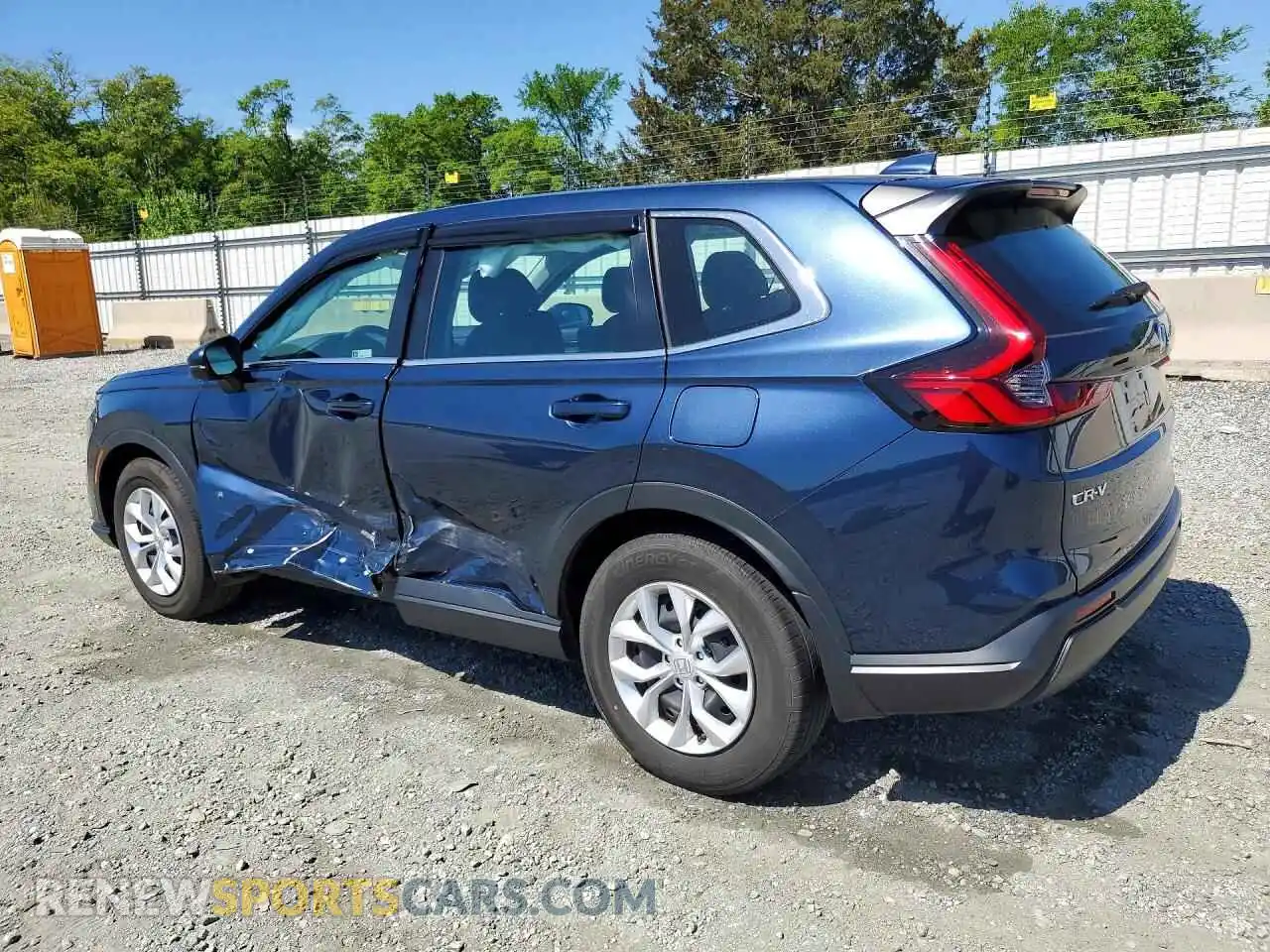 2 fotografías del automóvil dañado 2HKRS3H25RH322917 HONDA CRV 2024