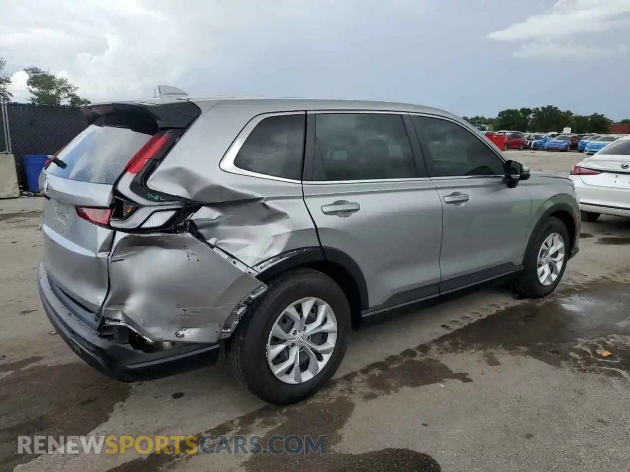 3 Photograph of a damaged car 2HKRS3H27RH328282 HONDA CRV 2024