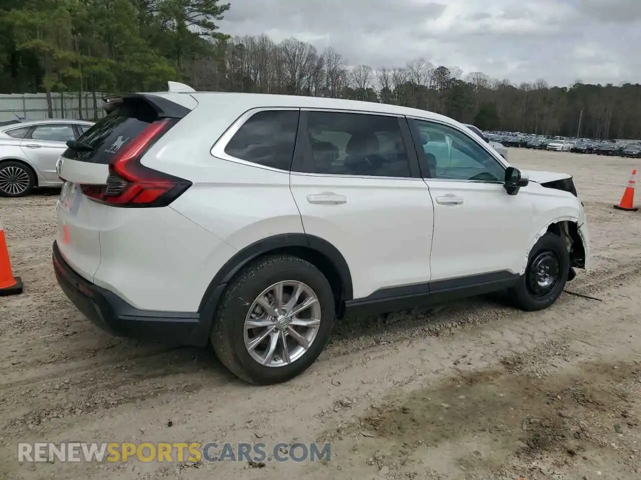 3 Photograph of a damaged car 2HKRS4H4XRH454045 HONDA CRV 2024