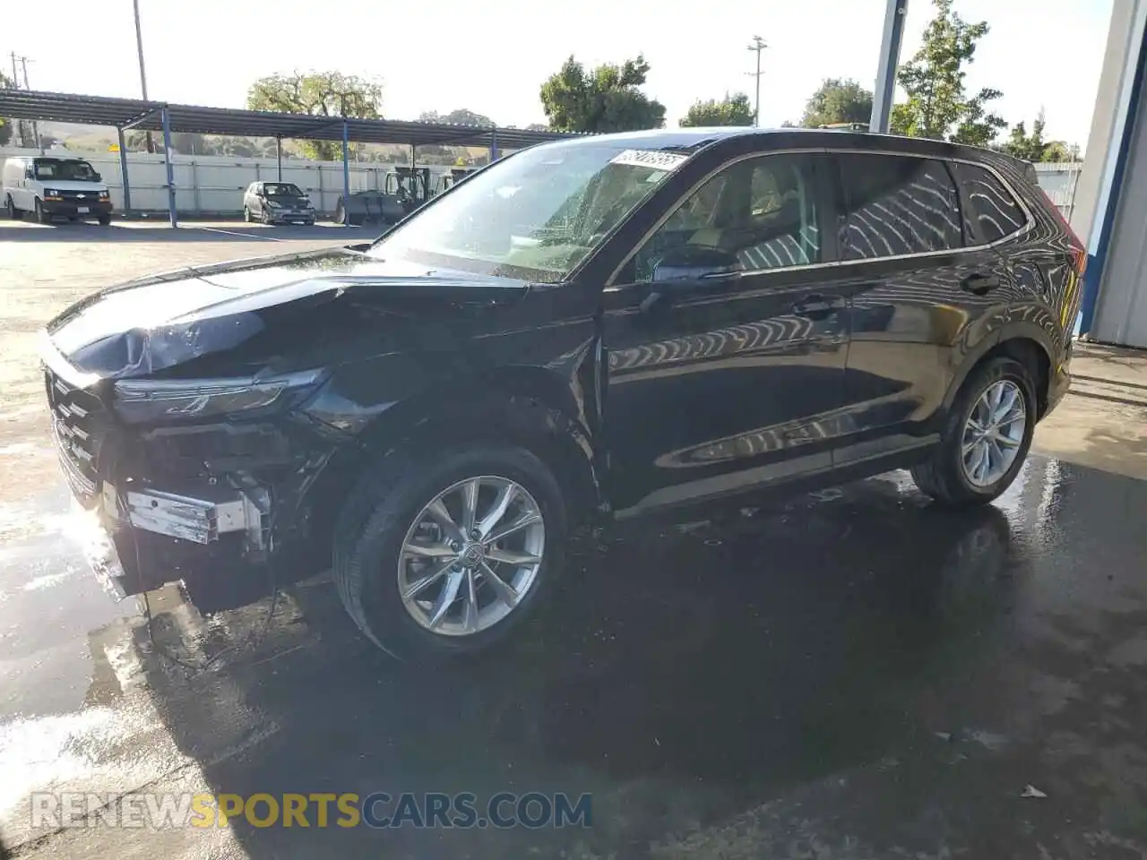 1 Photograph of a damaged car 7FARS4H42RE015585 HONDA CRV 2024