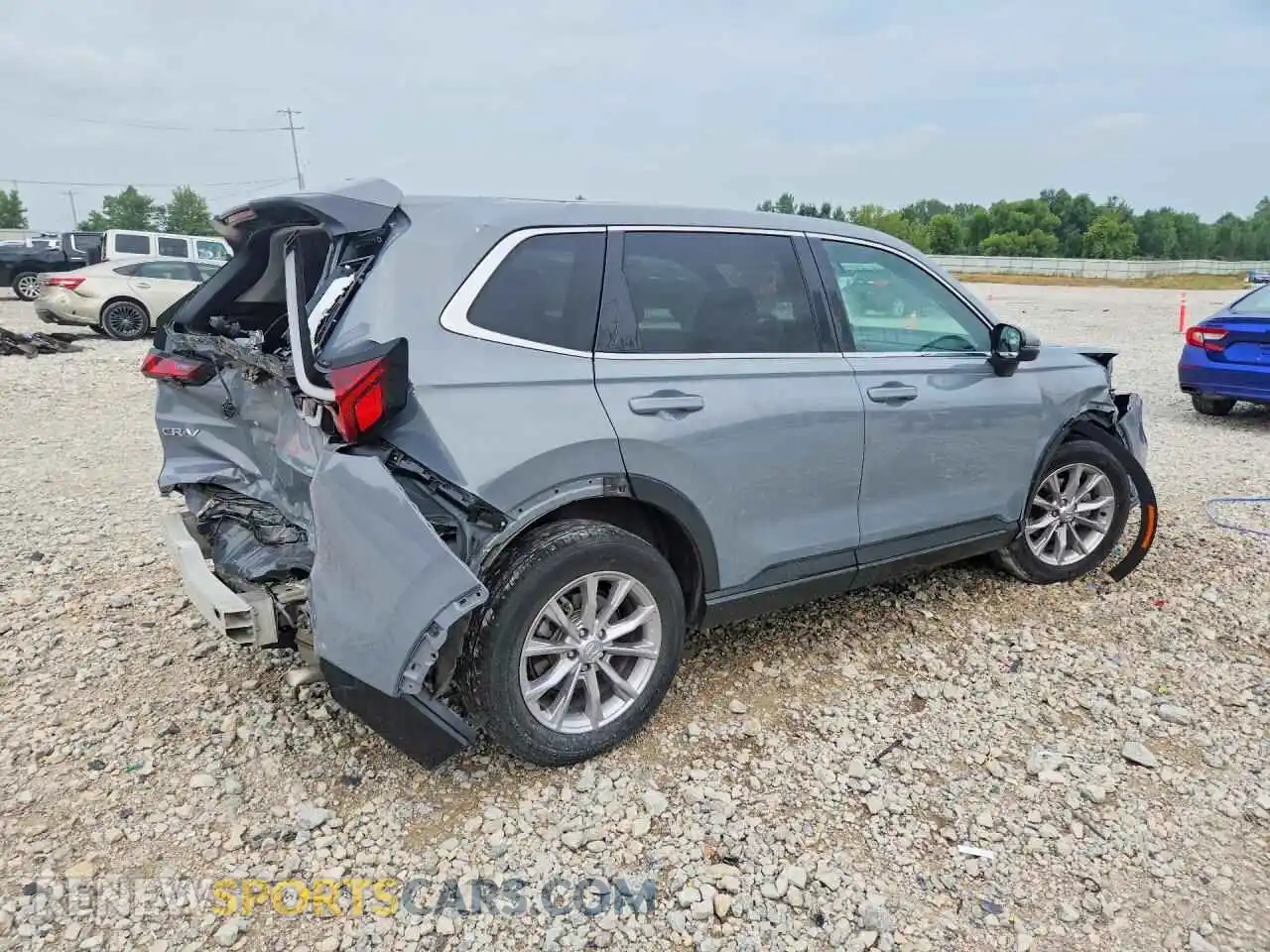 3 Photograph of a damaged car 7FARS4H45RE007061 HONDA CRV 2024