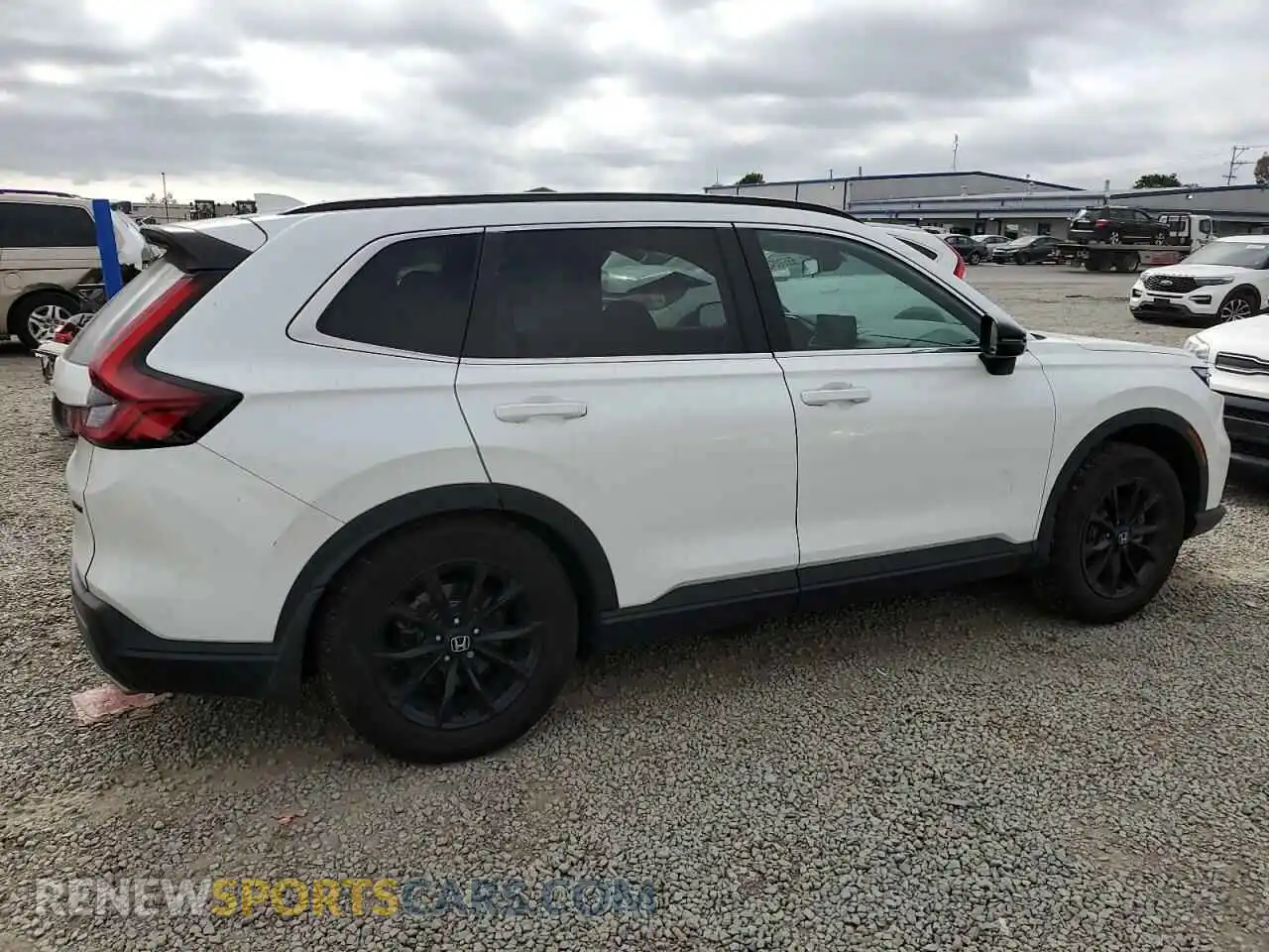 3 Photograph of a damaged car 7FARS5H52RE017075 HONDA CRV 2024