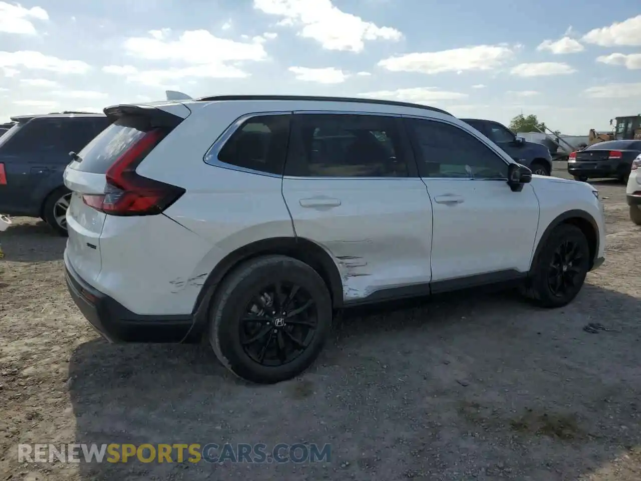 3 Photograph of a damaged car 7FARS5H56RE003017 HONDA CRV 2024