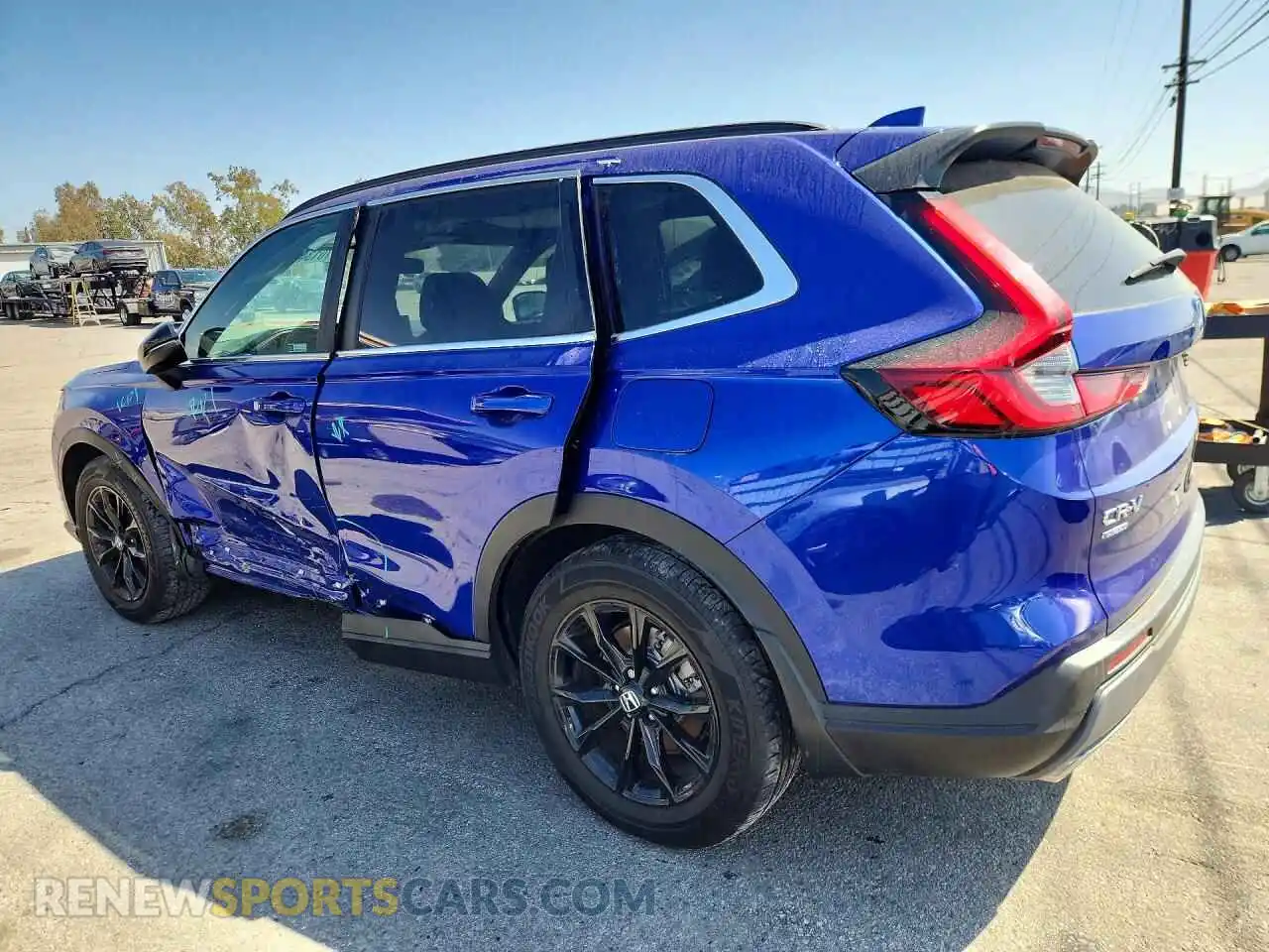 2 fotografías del automóvil dañado 7FARS5H58RE010194 HONDA CRV 2024