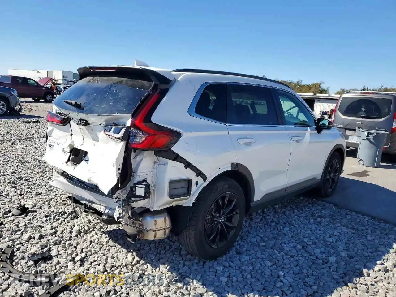 3 Photograph of a damaged car 7FARS5H83RE026295 HONDA CRV 2024